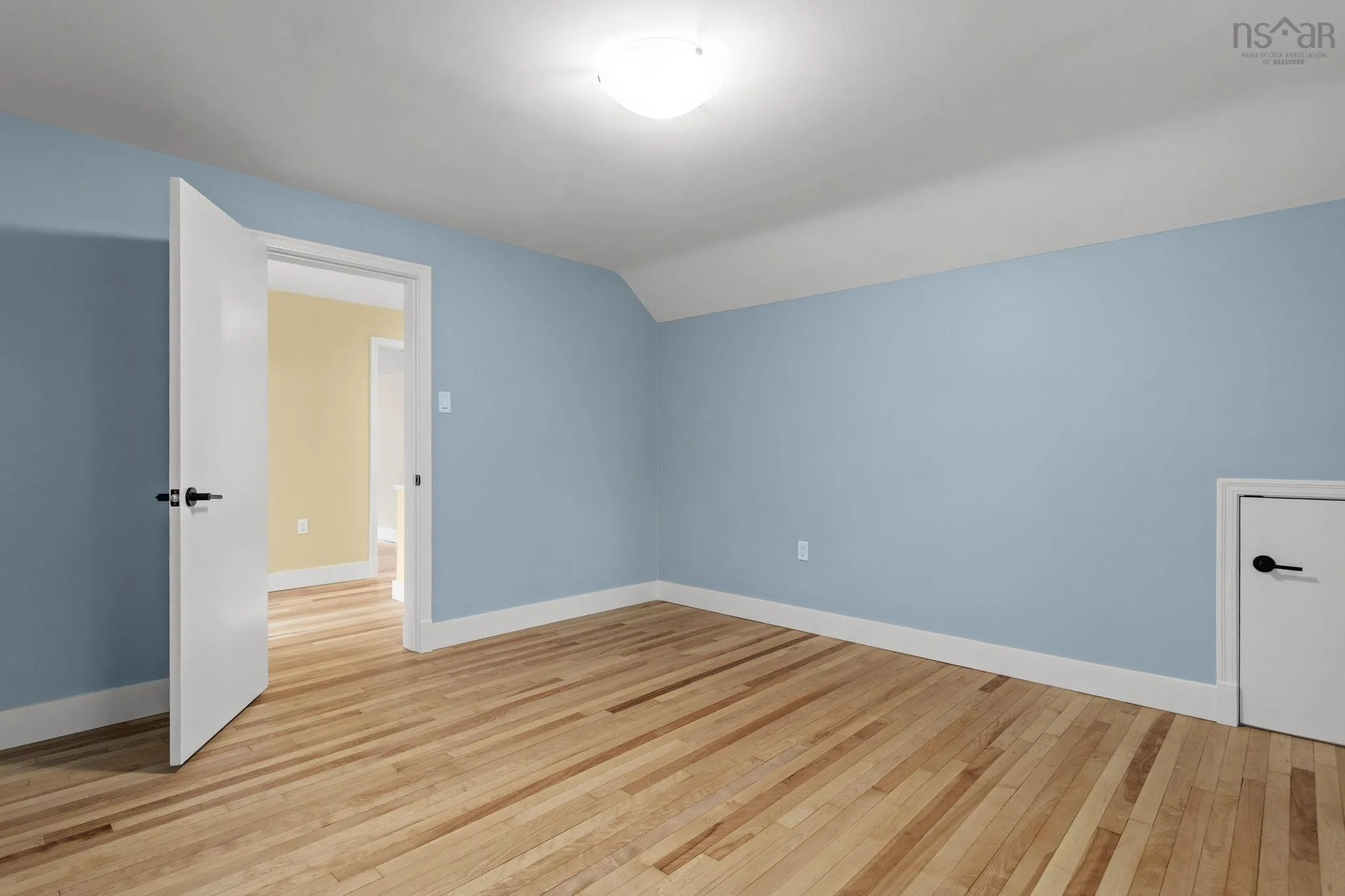 6165 Inglis Street, Halifax, NS B3H 1L6, 4 Bedrooms Bedrooms, ,3 BathroomsBathrooms,Residential,For Sale,Inglis,202519384