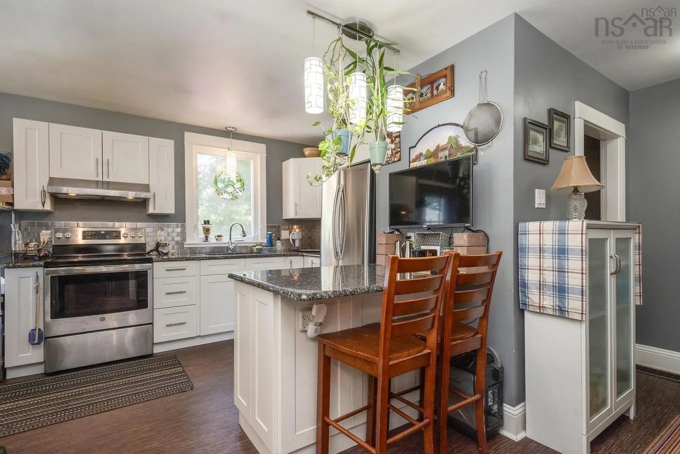 68 Connaught Avenue, Middleton, NS B0S 1P0, 4 Bedrooms Bedrooms, ,2 BathroomsBathrooms,Residential,For Sale,Connaught,202520219