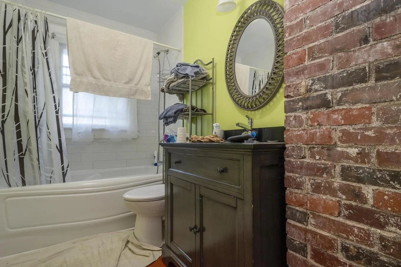68 Connaught Avenue, Middleton, NS B0S 1P0, 4 Bedrooms Bedrooms, ,2 BathroomsBathrooms,Residential,For Sale,Connaught,202520219