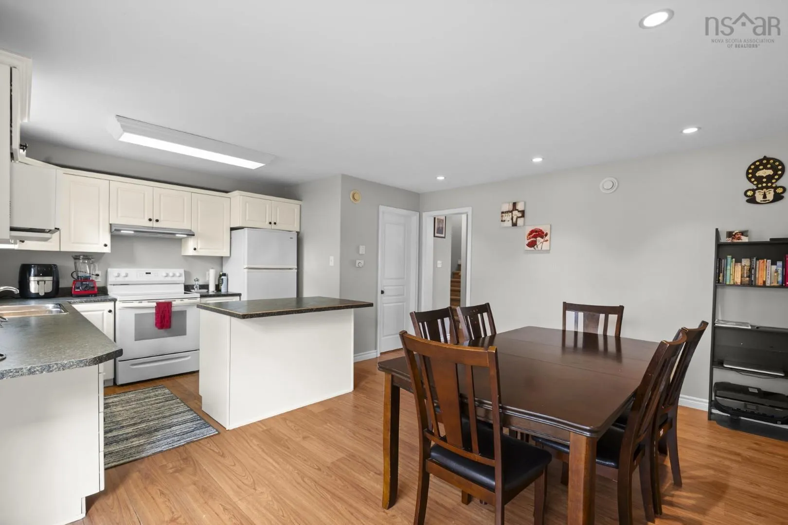 139 North Green Road, Lakeside, NS B3T 2L6, 3 Bedrooms Bedrooms, ,3 BathroomsBathrooms,Residential,For Sale,North Green,202525512