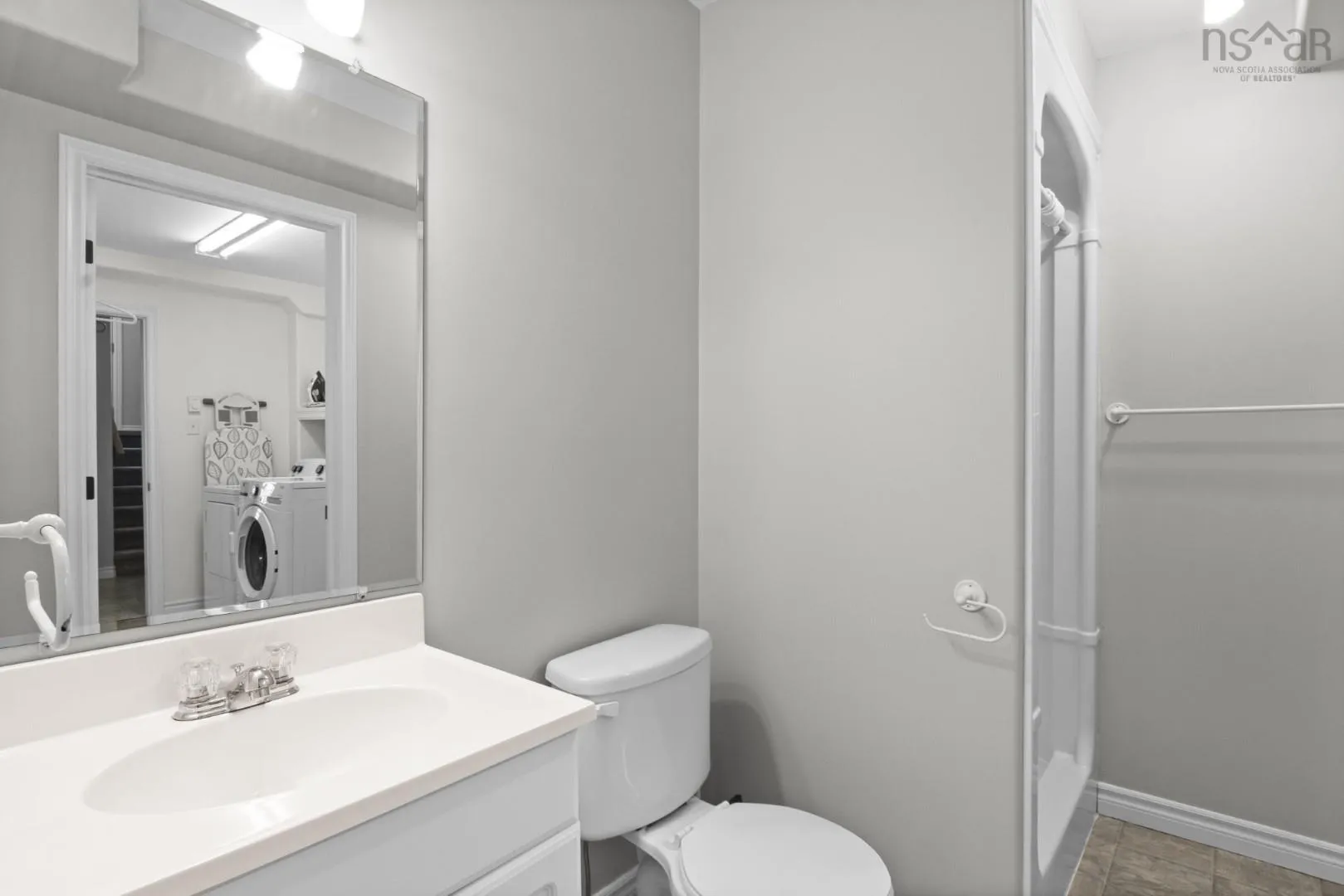 139 North Green Road, Lakeside, NS B3T 2L6, 3 Bedrooms Bedrooms, ,3 BathroomsBathrooms,Residential,For Sale,North Green,202525512