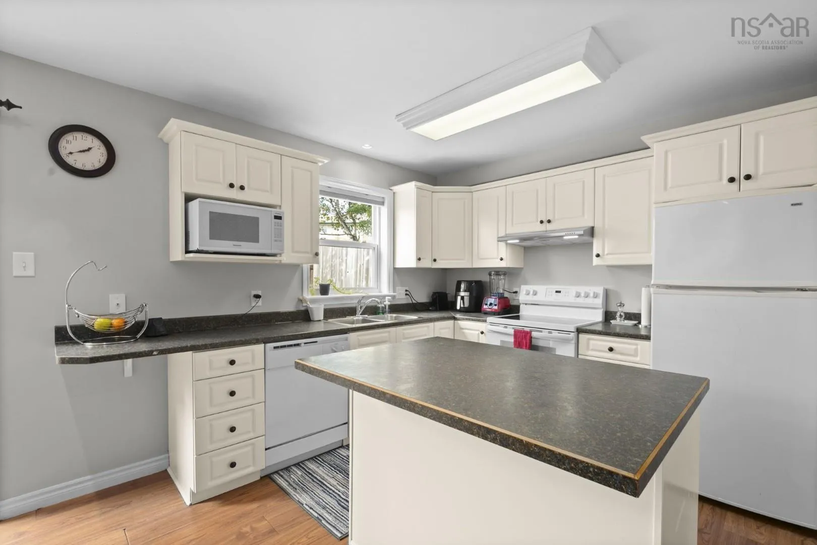 139 North Green Road, Lakeside, NS B3T 2L6, 3 Bedrooms Bedrooms, ,3 BathroomsBathrooms,Residential,For Sale,North Green,202525512