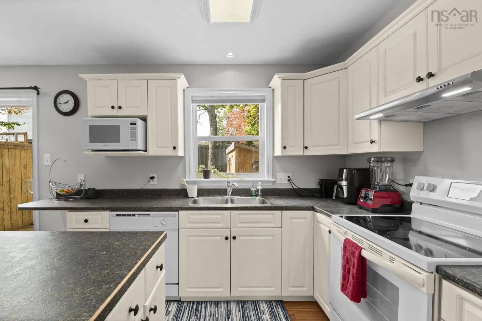 139 North Green Road, Lakeside, NS B3T 2L6, 3 Bedrooms Bedrooms, ,3 BathroomsBathrooms,Residential,For Sale,North Green,202525512