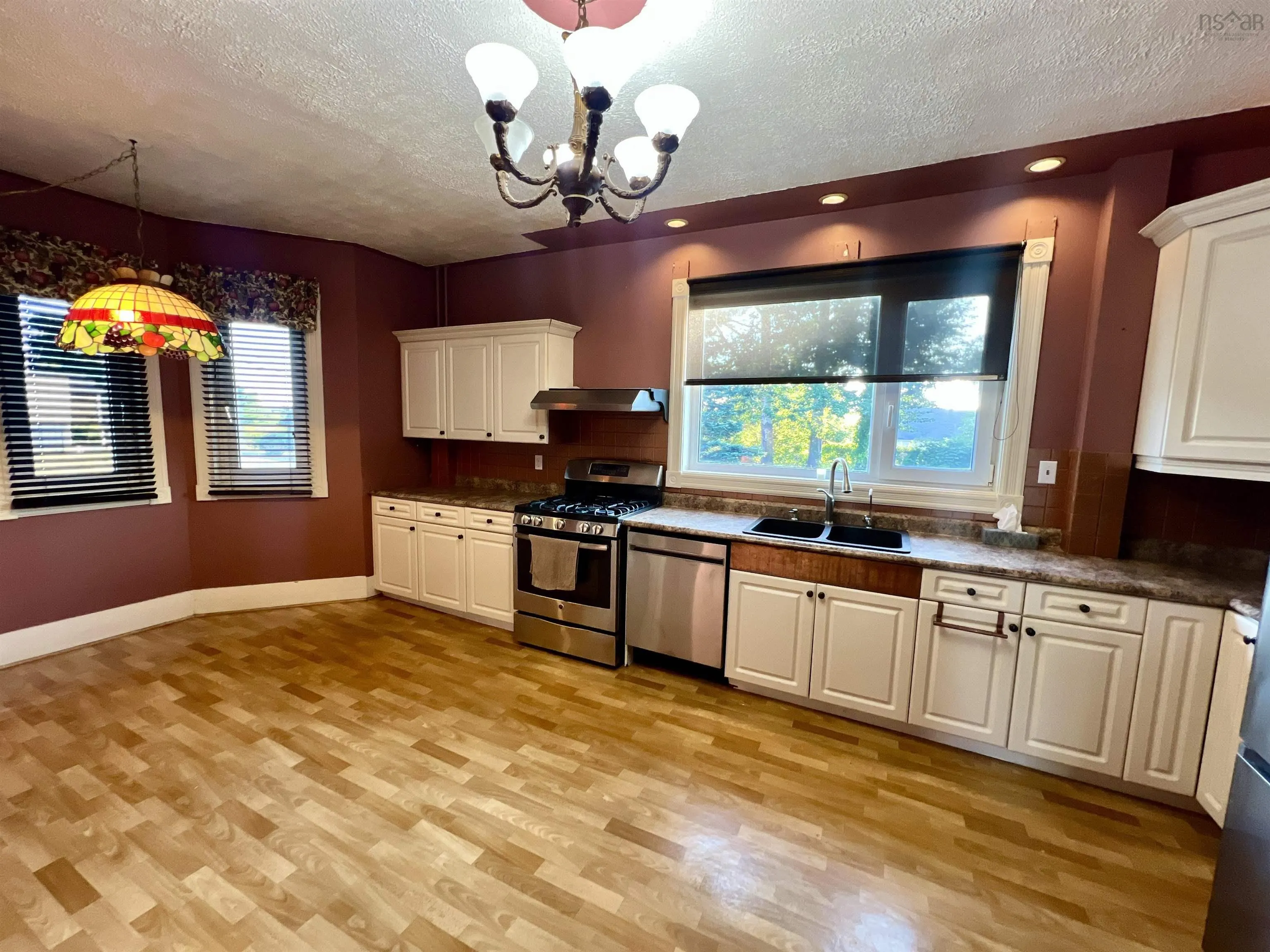 30 Fraser Avenue, Sydney Mines, NS B1V 2B7, ,Residential Income,For Sale,Fraser,202522555