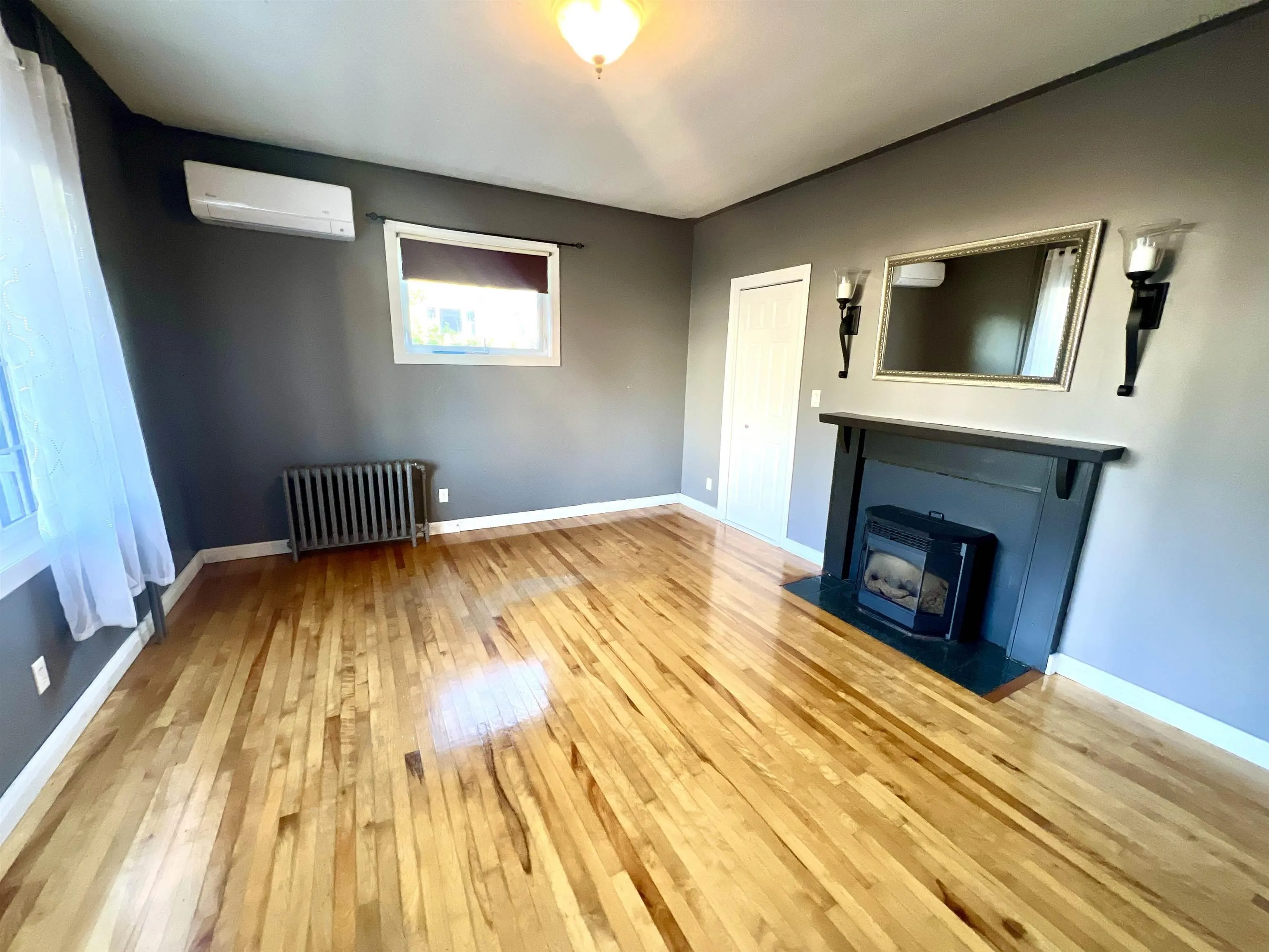 30 Fraser Avenue, Sydney Mines, NS B1V 2B7, ,Residential Income,For Sale,Fraser,202522555