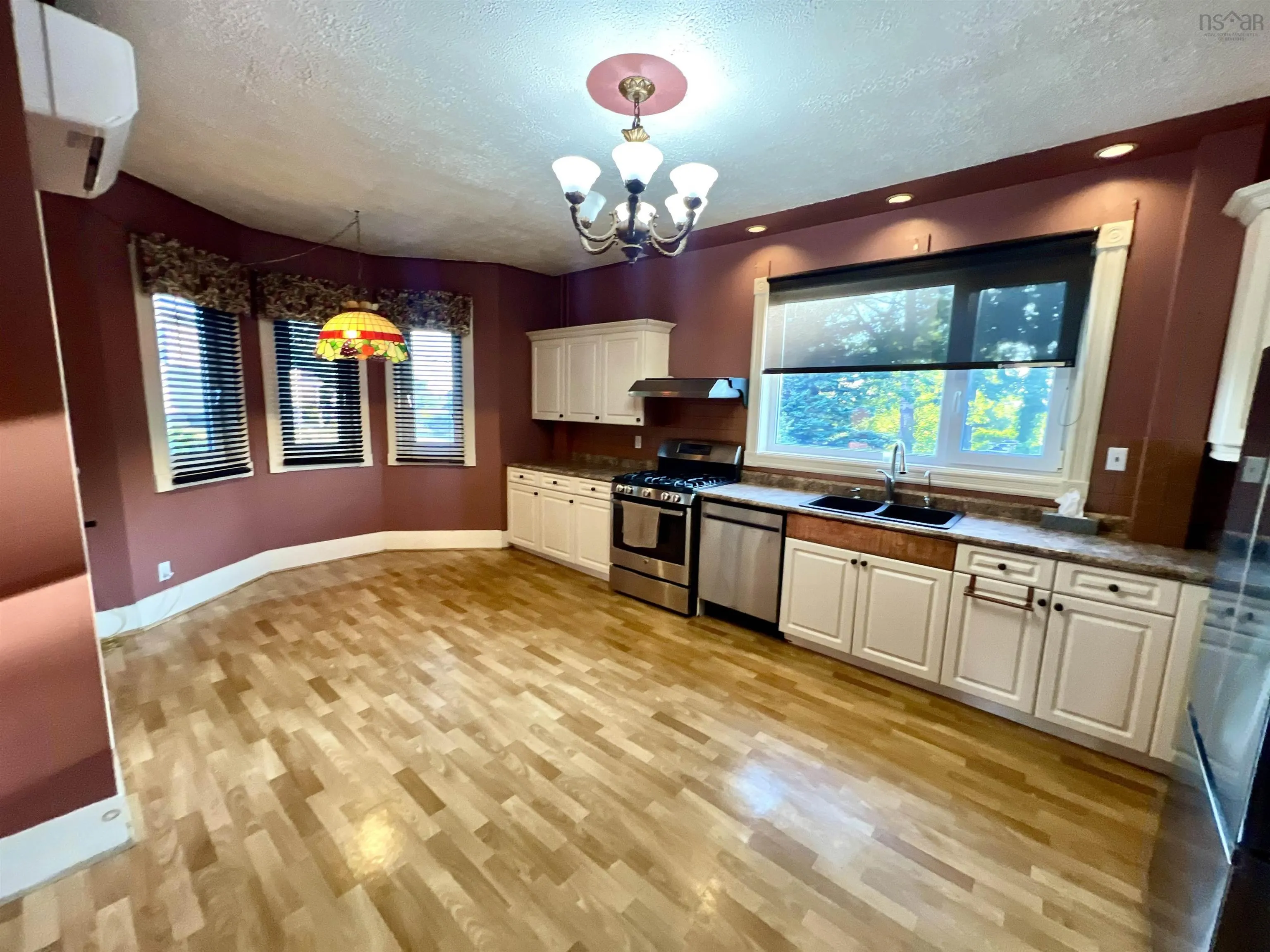 30 Fraser Avenue, Sydney Mines, NS B1V 2B7, ,Residential Income,For Sale,Fraser,202522555