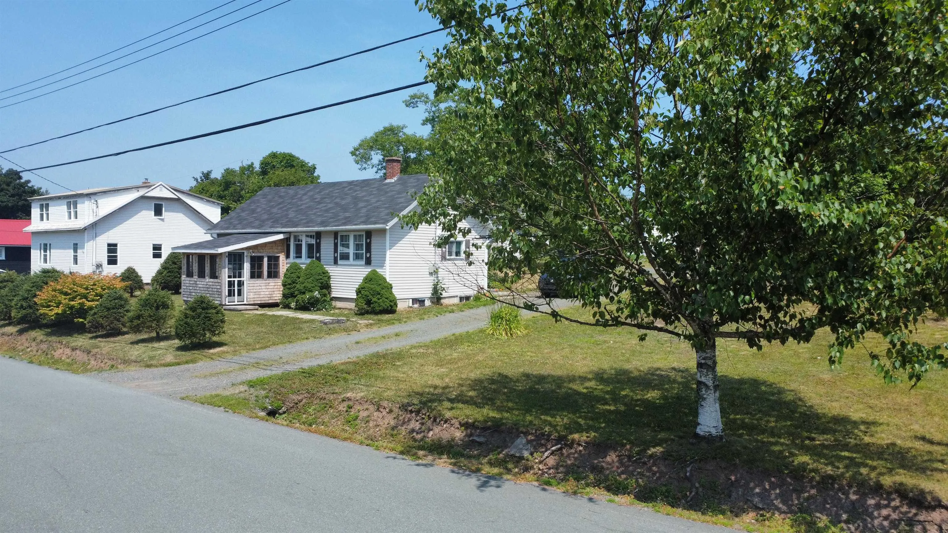 110 & 112 Victoria Street, Springhill, NS B0M 1X0, 2 Bedrooms Bedrooms, ,1 BathroomBathrooms,Residential,For Sale,Victoria,202519293
