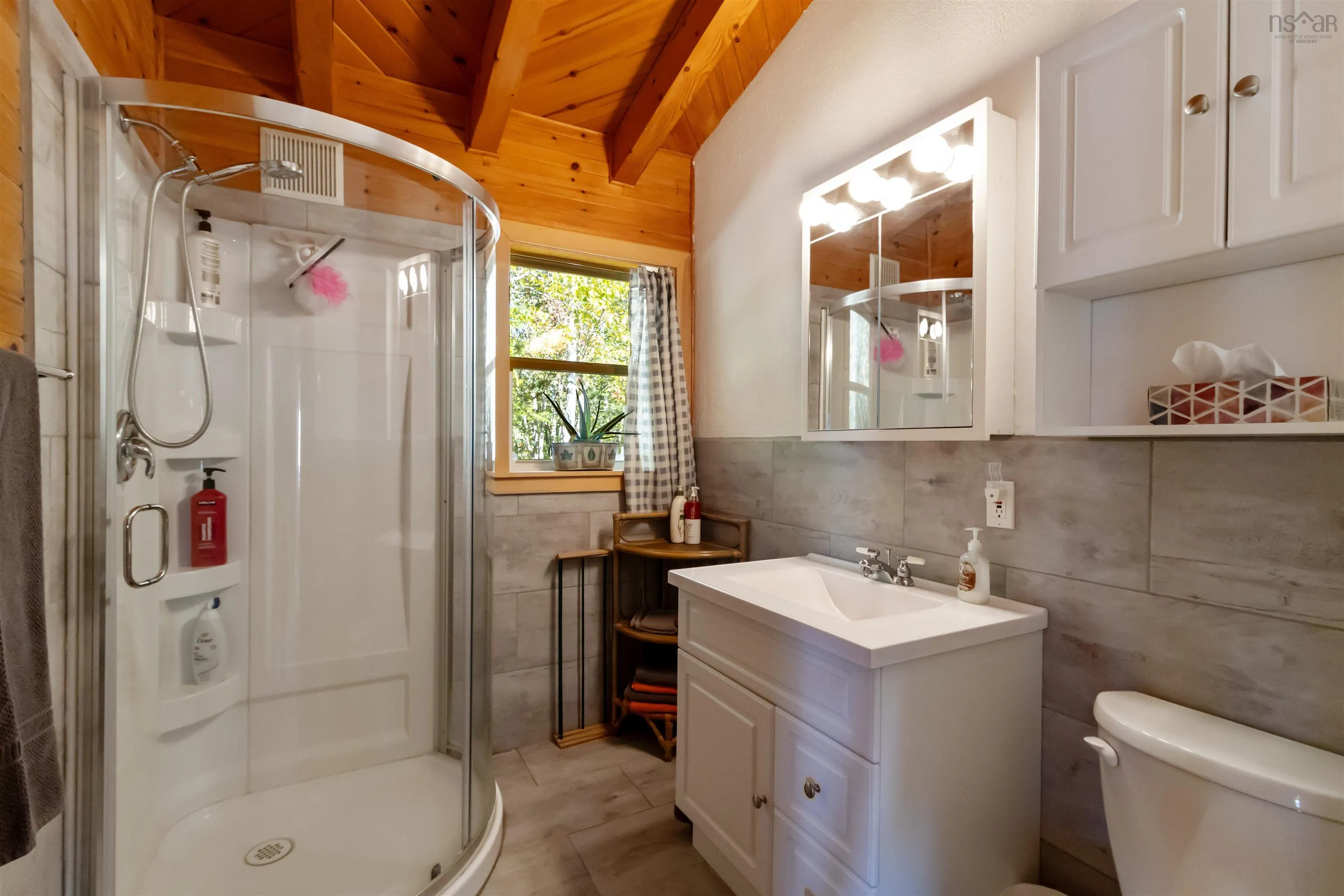 96 Harbour View Drive, Mill Village, NS B0J 2H0, 2 Bedrooms Bedrooms, ,1 BathroomBathrooms,Residential,For Sale,Harbour View,202525501