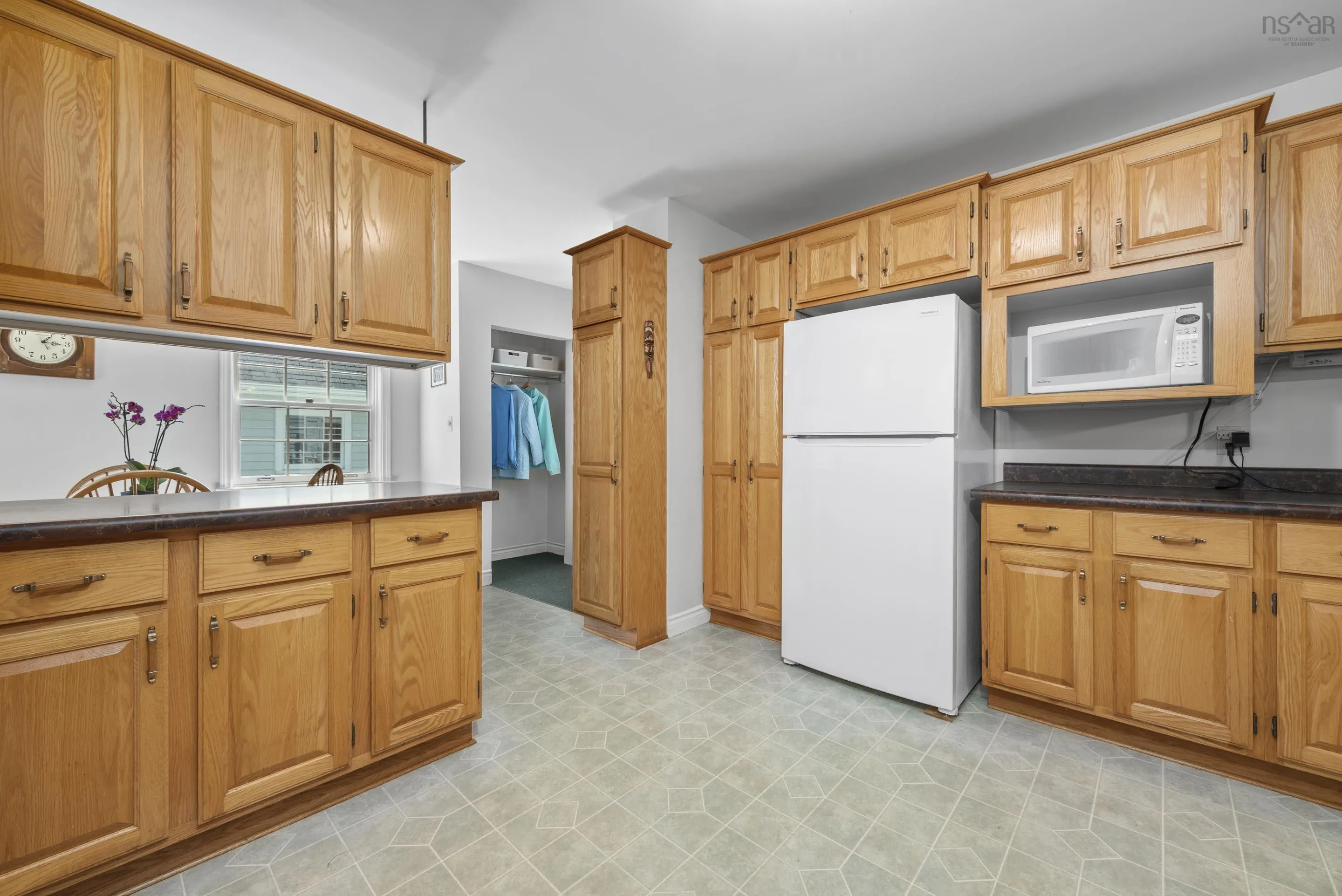 54 Halfway Lake Drive, Hammonds Plains, NS B4B 1N4, 3 Bedrooms Bedrooms, ,3 BathroomsBathrooms,Residential,For Sale,Halfway Lake,202518460