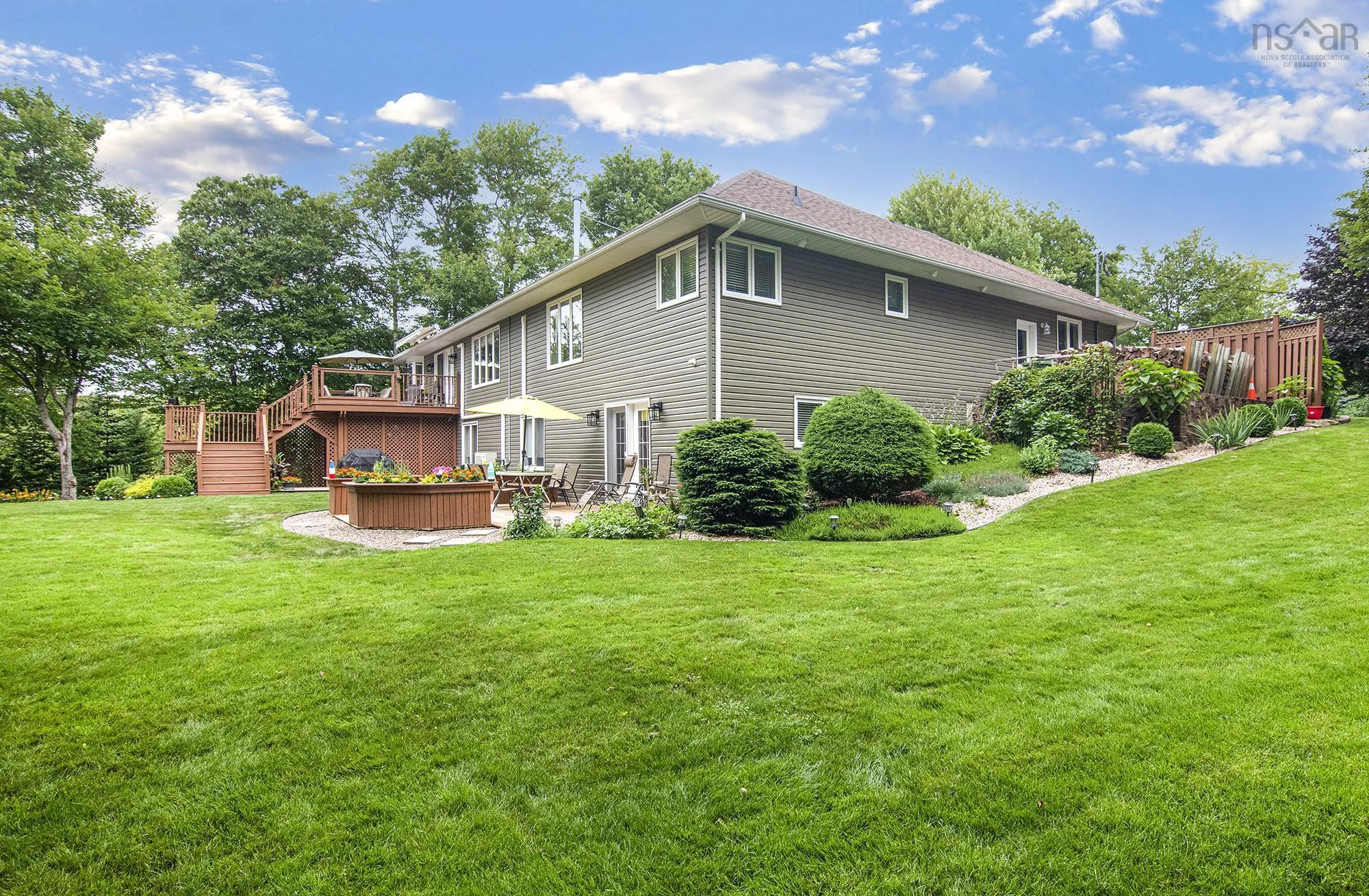 182 Thompson Run, Hammonds Plains Ns B4b 1t7, 4 Bedrooms Bedrooms, ,3 BathroomsBathrooms,Residential,For Sale,Thompson,202508844