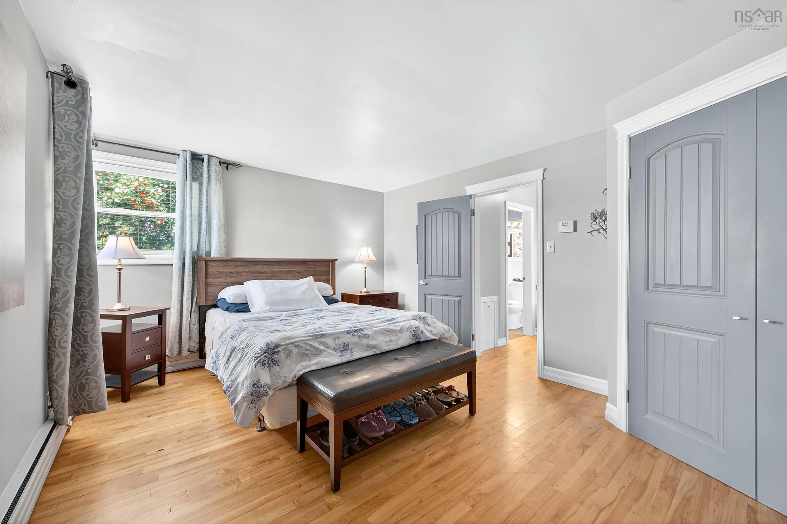 335 Newlands Avenue, Sydney, NS B1S 1Z3, 2 Bedrooms Bedrooms, ,4 BathroomsBathrooms,Residential,For Sale,Newlands Avenue,202523387
