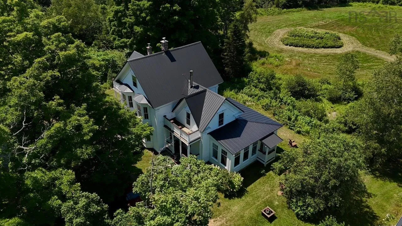 5183 Highway 2, Bass River Ns B0m 1b0, 3 Bedrooms Bedrooms, ,2 BathroomsBathrooms,Residential,For Sale,Highway 2,202507787