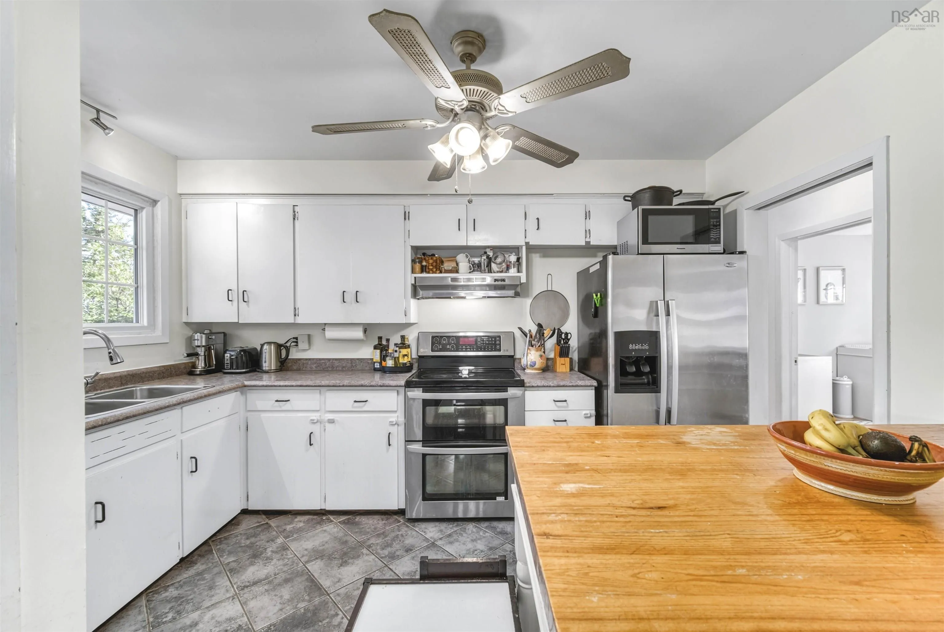 152 Rosedale Avenue, Halifax, NS B3N 2J8, 5 Bedrooms Bedrooms, ,2 BathroomsBathrooms,Residential,For Sale,Rosedale,202521497