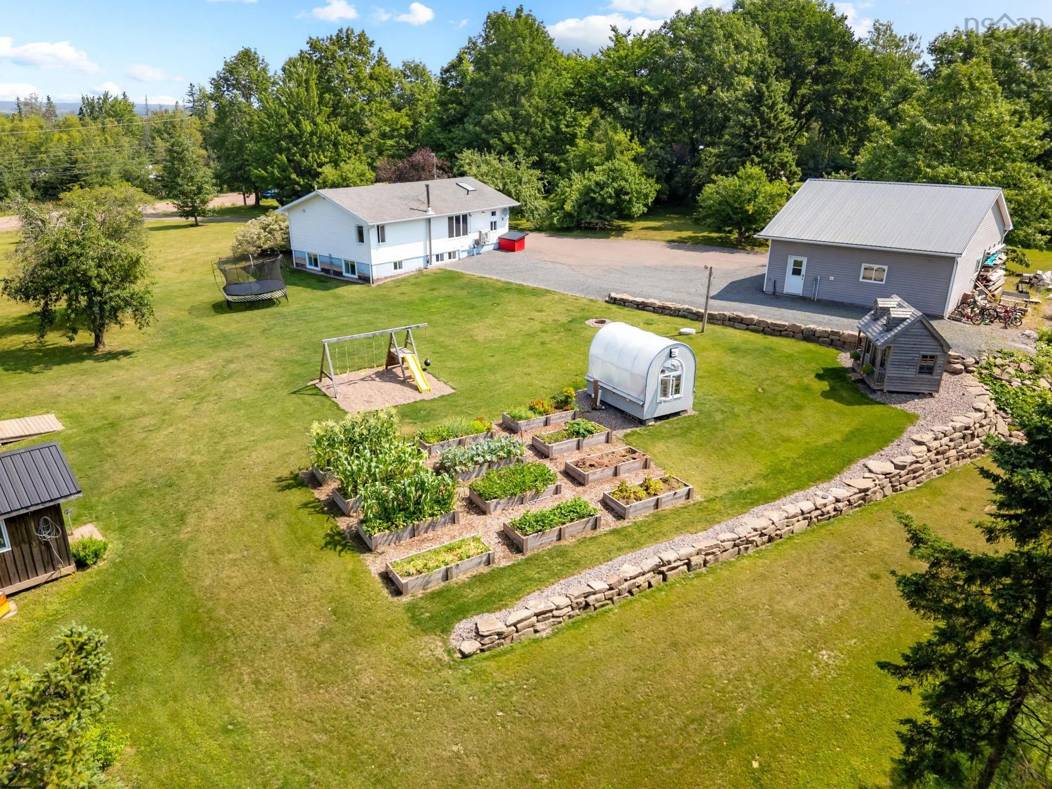 950 Highway 6, Bayhead, NS B0K 1V0, 4 Bedrooms Bedrooms, ,2 BathroomsBathrooms,Residential,For Sale,Highway 6,202519645