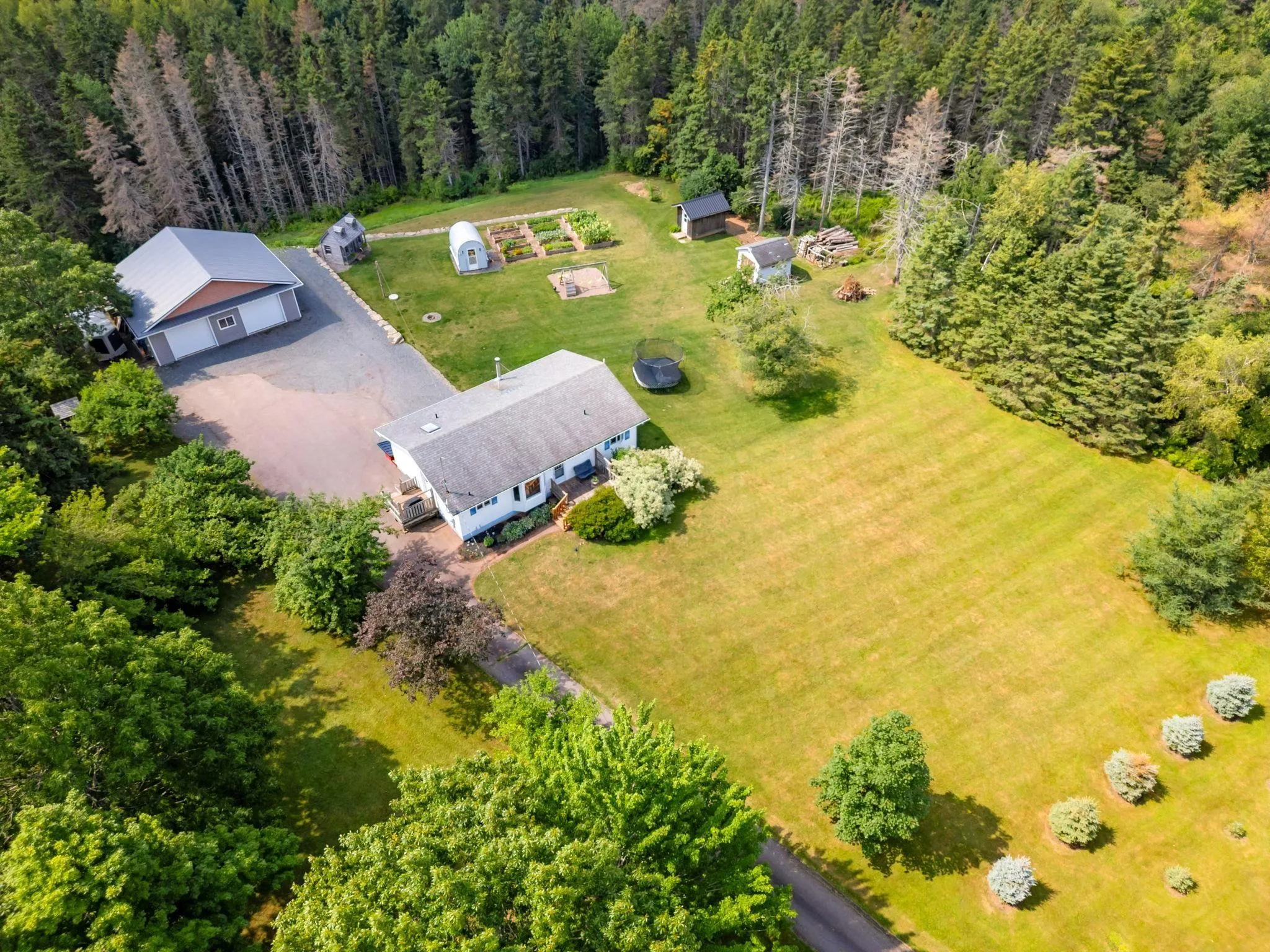 950 Highway 6, Bayhead, NS B0K 1V0, 4 Bedrooms Bedrooms, ,2 BathroomsBathrooms,Residential,For Sale,Highway 6,202519645