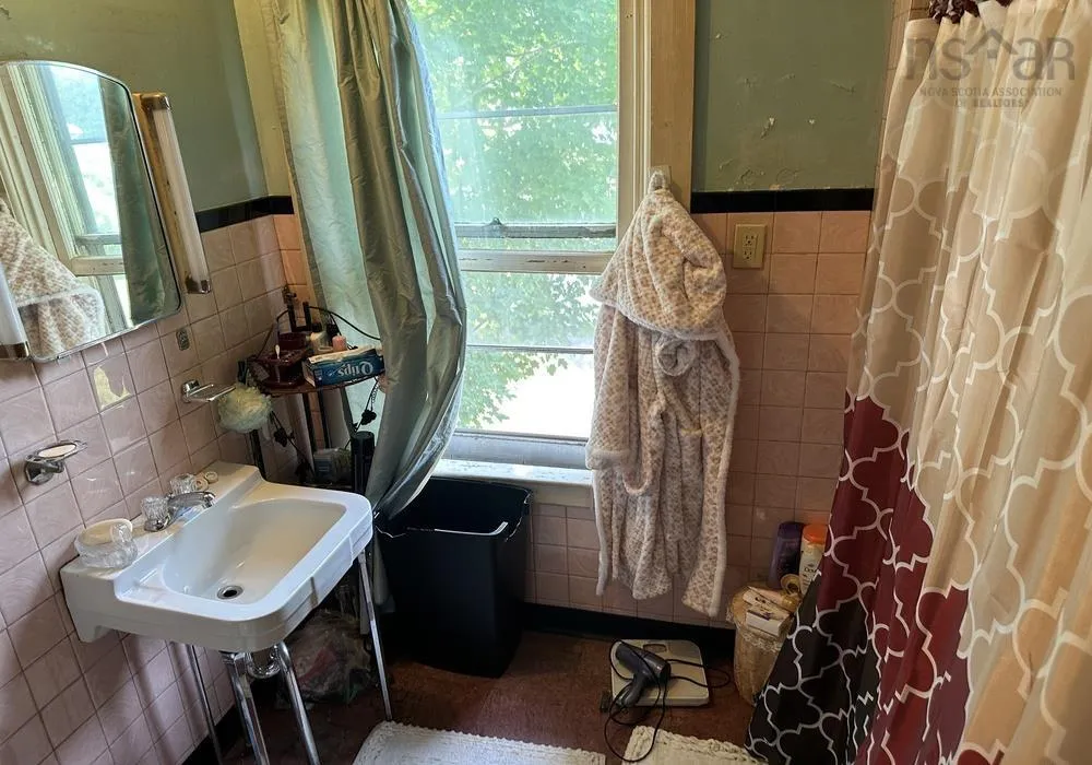 29 Hedge Row, Mahone Bay, NS B0J 2E0, 3 Bedrooms Bedrooms, ,1 BathroomBathrooms,Residential,For Sale,Hedge,202518021