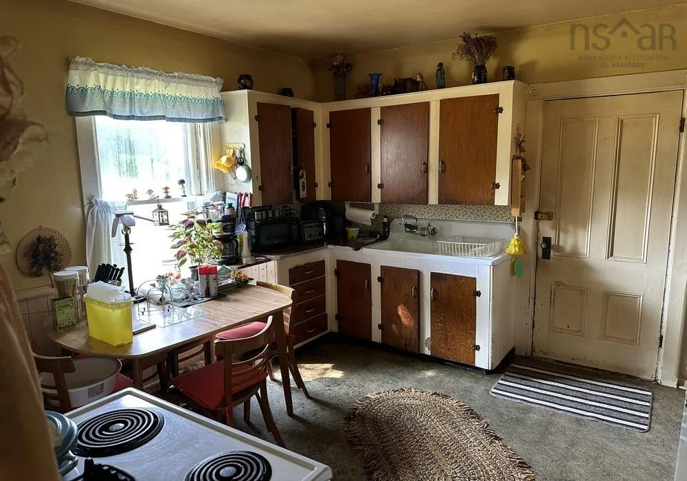 29 Hedge Row, Mahone Bay, NS B0J 2E0, 3 Bedrooms Bedrooms, ,1 BathroomBathrooms,Residential,For Sale,Hedge,202518021