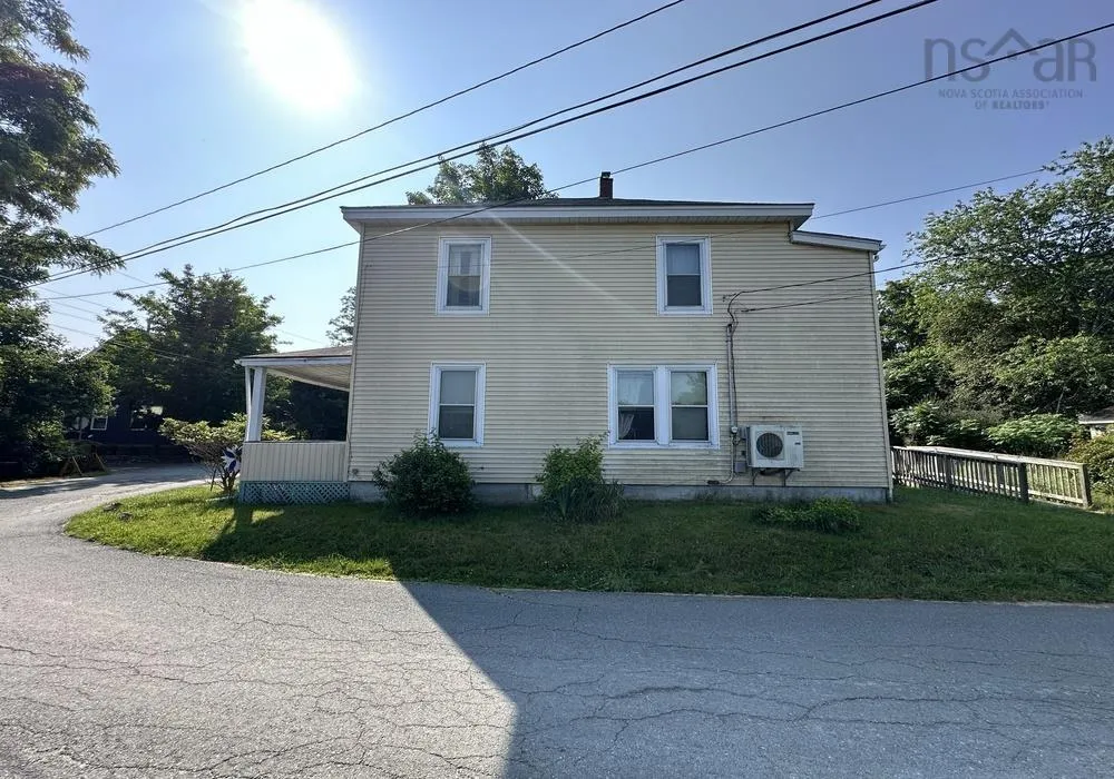 29 Hedge Row, Mahone Bay, NS B0J 2E0, 3 Bedrooms Bedrooms, ,1 BathroomBathrooms,Residential,For Sale,Hedge,202518021