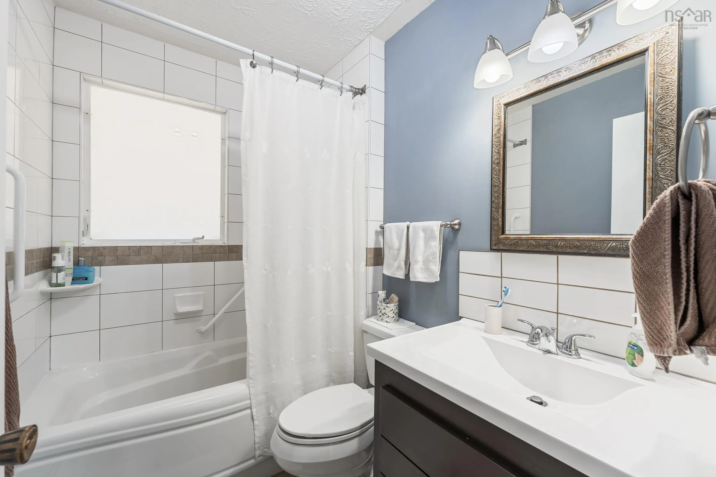 8 Bentley Drive, Middleton, NS B0S 1P0, 4 Bedrooms Bedrooms, ,3 BathroomsBathrooms,Residential,For Sale,Bentley,202521376