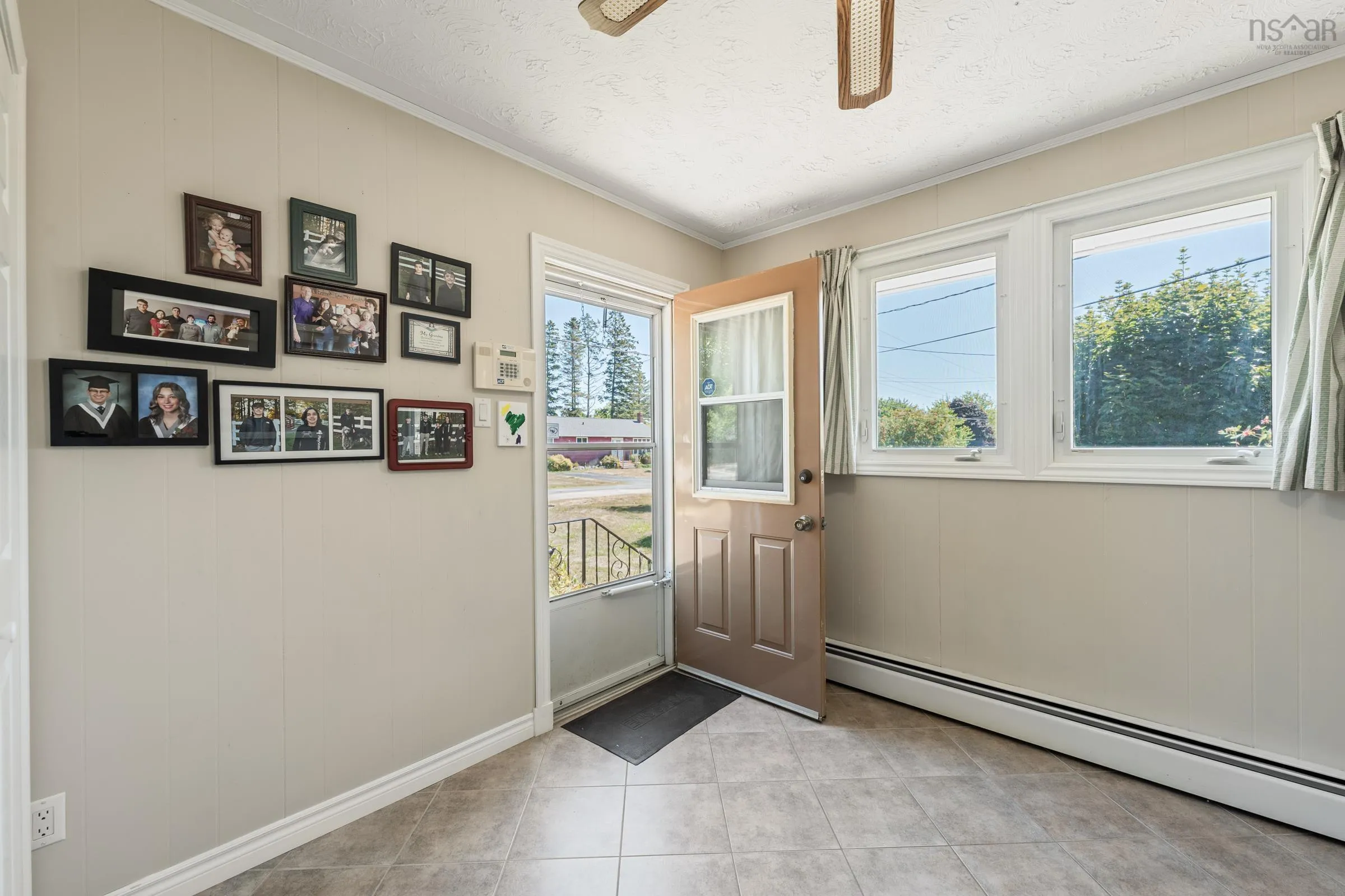 8 Bentley Drive, Middleton, NS B0S 1P0, 4 Bedrooms Bedrooms, ,3 BathroomsBathrooms,Residential,For Sale,Bentley,202521376