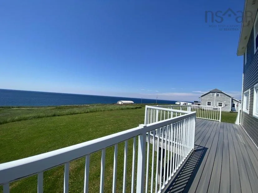 15715 Cabot Trail, Chéticamp Ns B0e 1h0, 5 Bedrooms Bedrooms, ,2 BathroomsBathrooms,Residential,For Sale,Cabot,202505533