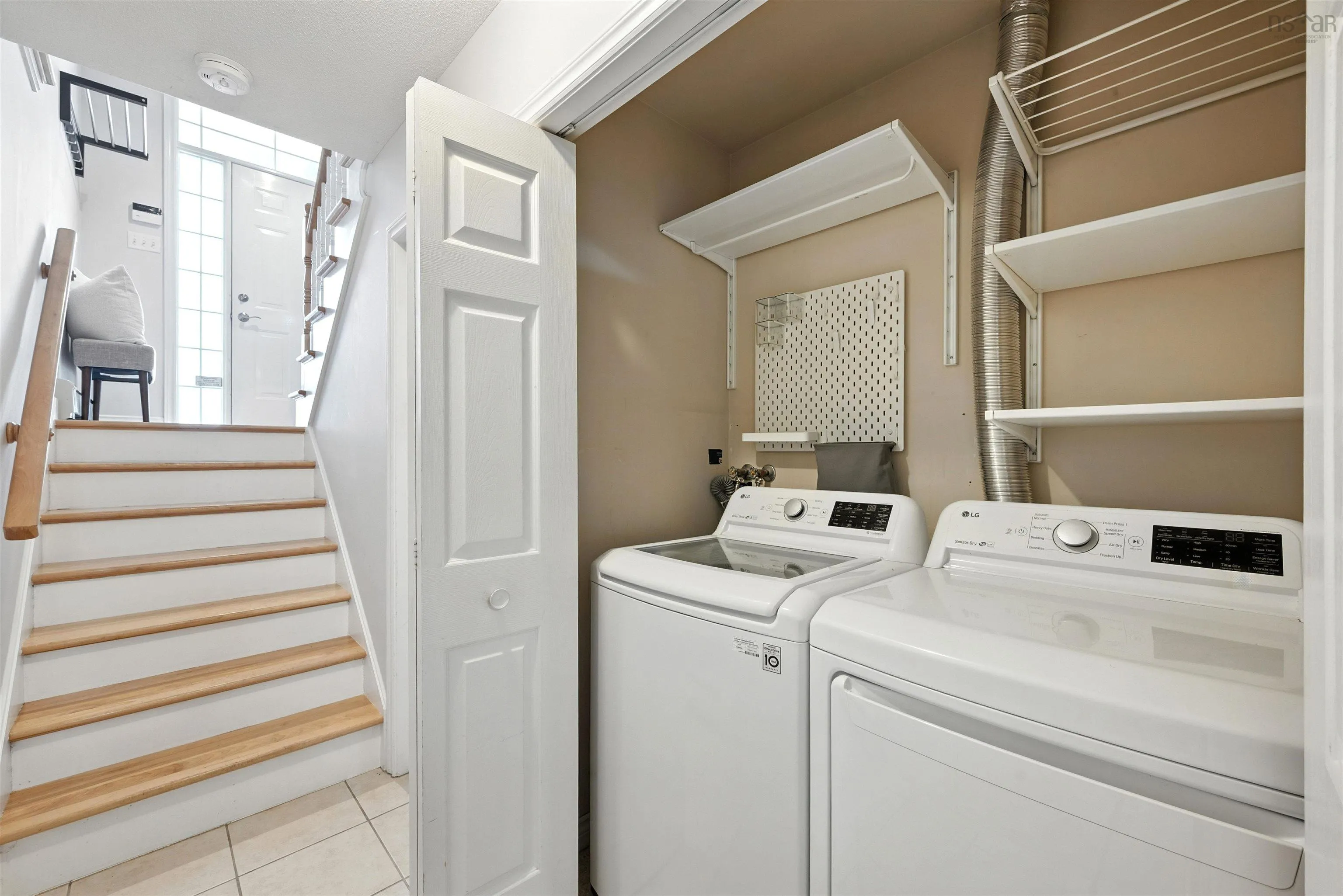 37 Jon Jacques Court, Bedford, NS B4A 4H1, 3 Bedrooms Bedrooms, ,2 BathroomsBathrooms,Residential,For Sale,Jon Jacques,202522764