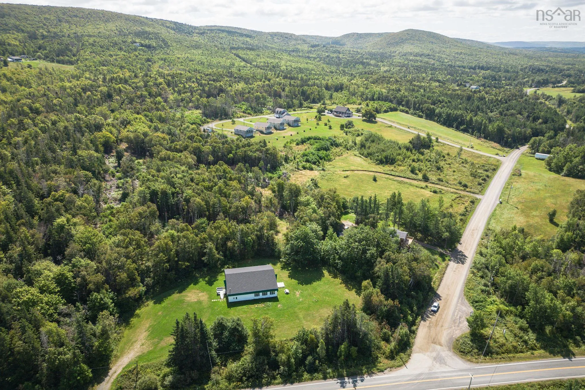 16552 No. 19 Highway, Inverside Ns B0e 1n0, 4 Bedrooms Bedrooms, ,3 BathroomsBathrooms,Residential,For Sale,No. 19,202421095