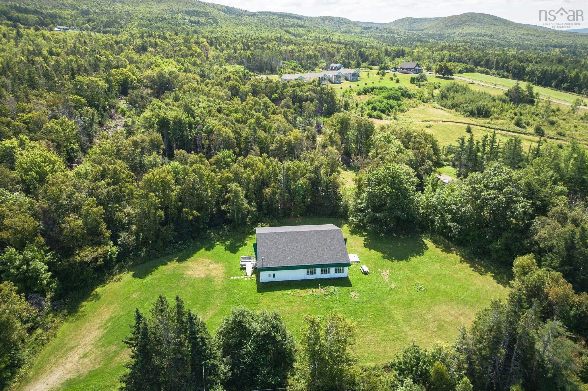 16552 No. 19 Highway, Inverside Ns B0e 1n0, 4 Bedrooms Bedrooms, ,3 BathroomsBathrooms,Residential,For Sale,No. 19,202421095