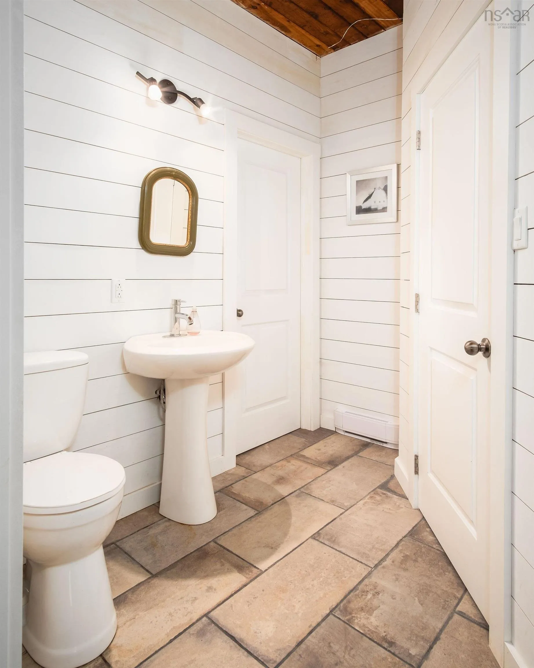 16552 No. 19 Highway, Inverside Ns B0e 1n0, 4 Bedrooms Bedrooms, ,3 BathroomsBathrooms,Residential,For Sale,No. 19,202421095
