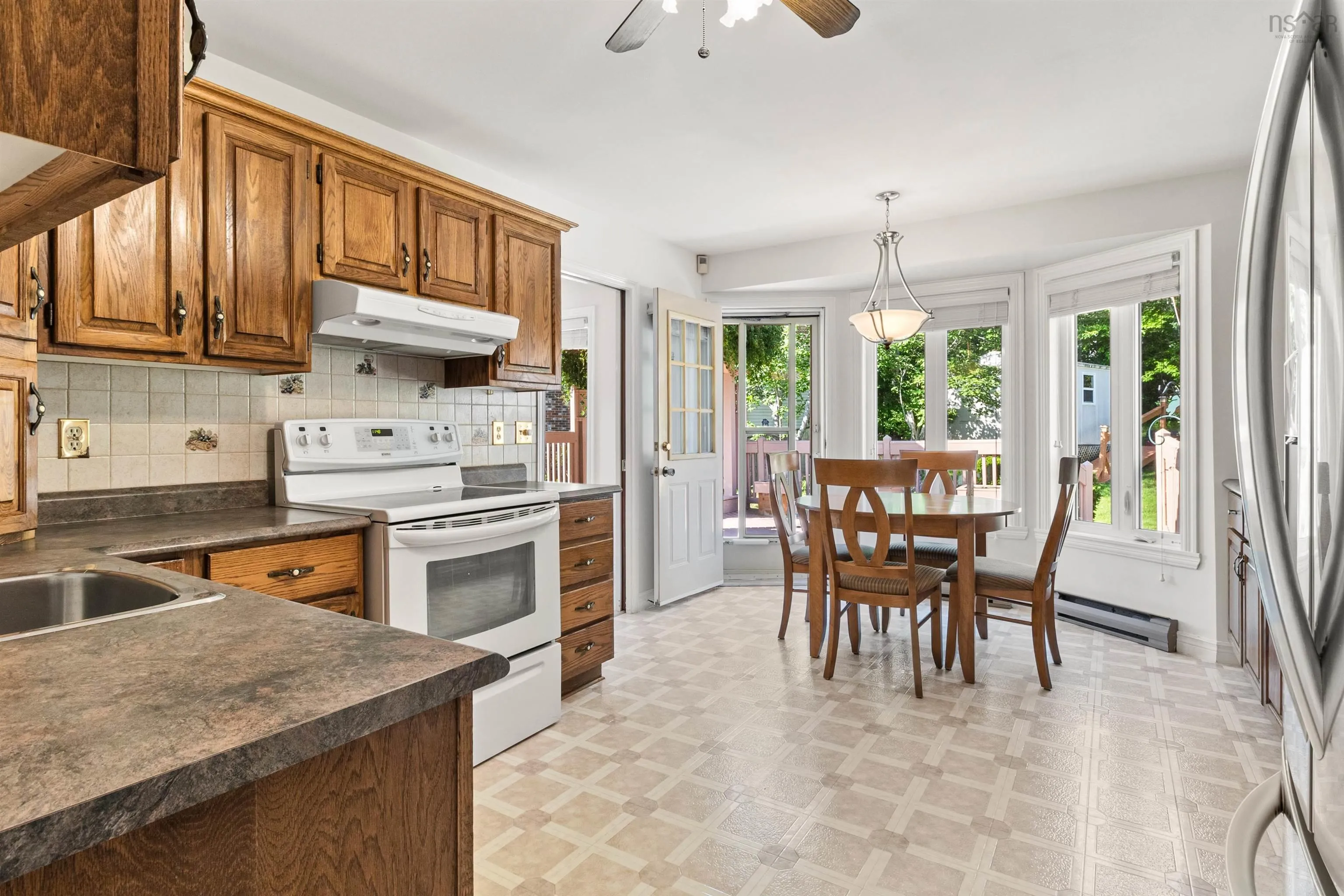 2 Griffin Place, Cole Harbour, NS B2V 2N5, 4 Bedrooms Bedrooms, ,3 BathroomsBathrooms,Residential,For Sale,Griffin,202519082