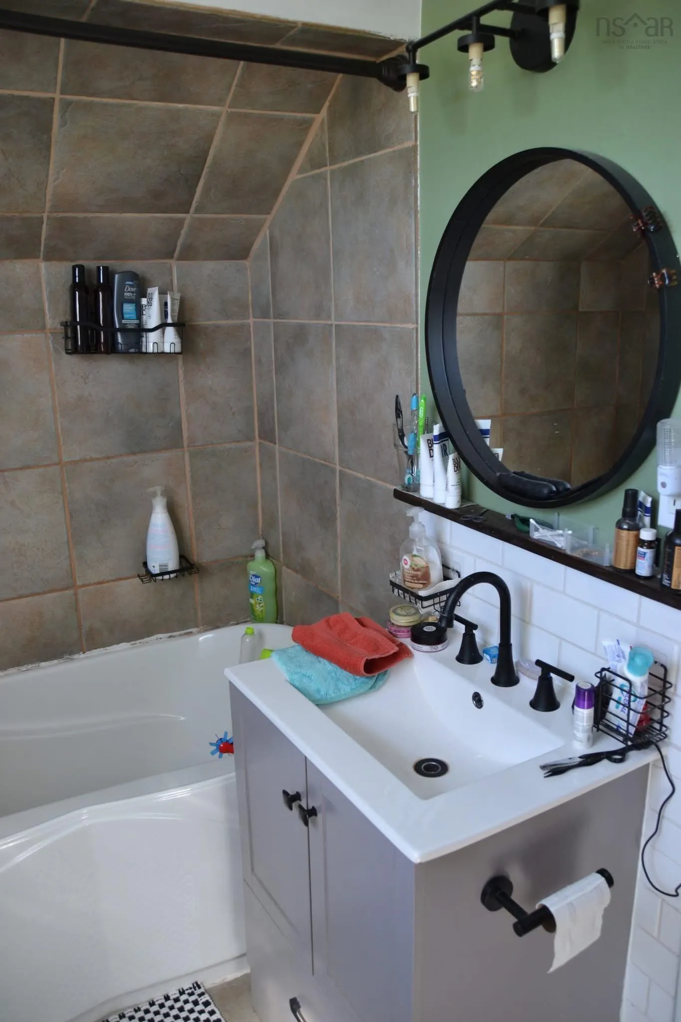 397 Shelburne Street, New Glasgow, NS B2H 3K7, 3 Bedrooms Bedrooms, ,1 BathroomBathrooms,Residential,For Sale,Shelburne,202522479