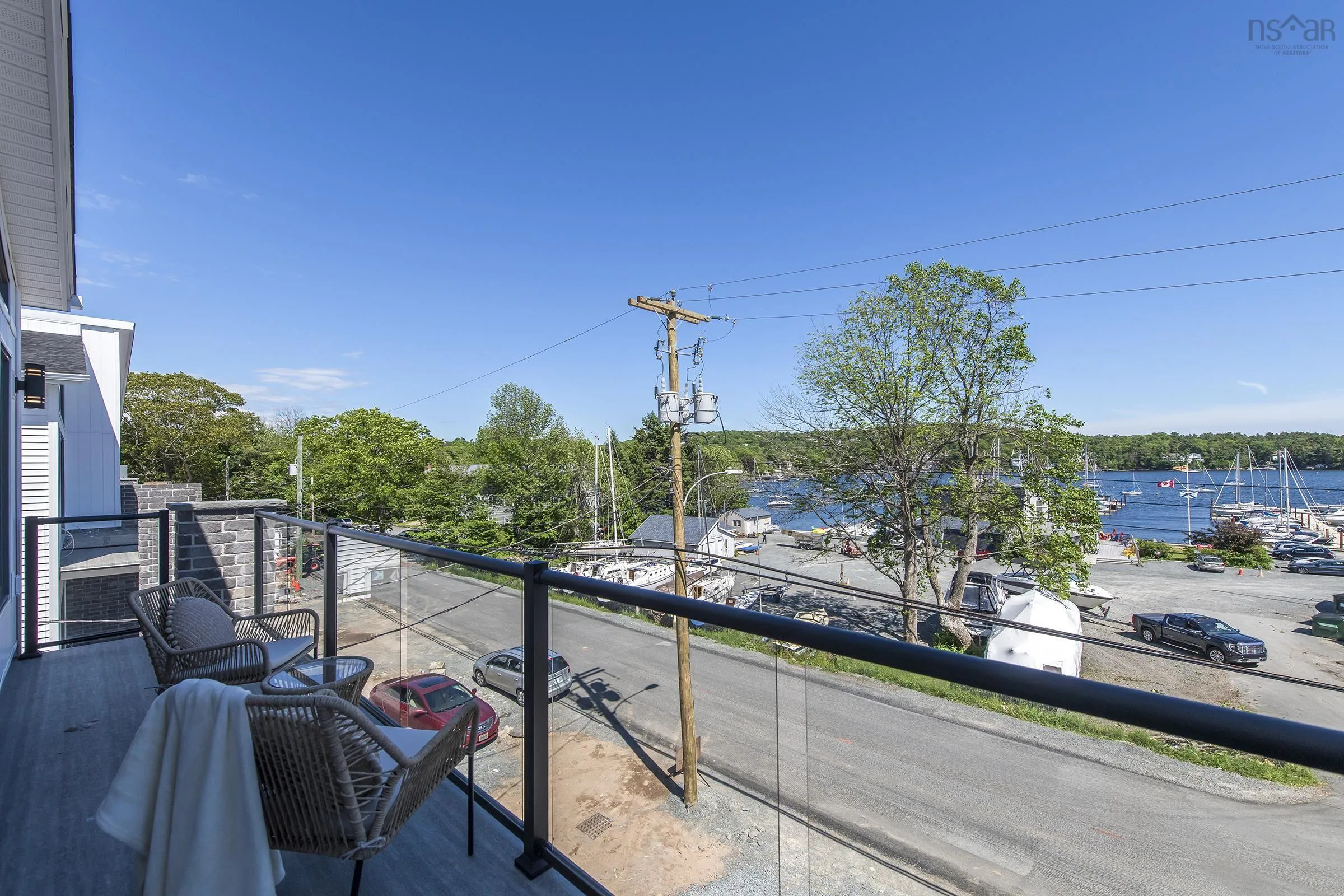394 Shore Drive, Bedford Ns B4a 2c7, 4 Bedrooms Bedrooms, ,5 BathroomsBathrooms,Residential,For Sale,Shore,202504935