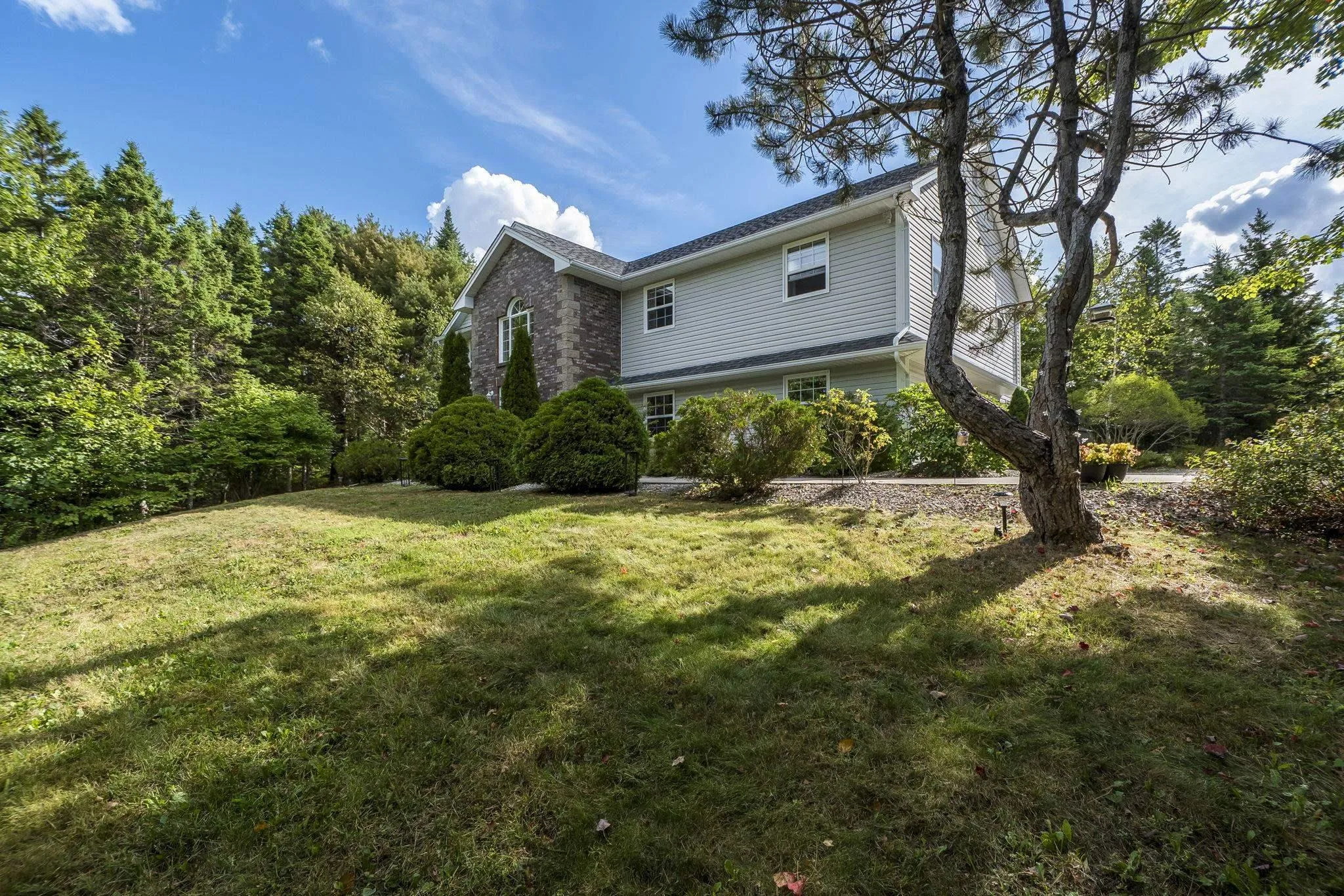 15 Bingham Drive, Stillwater, NS B3Z 1M4, 6 Bedrooms Bedrooms, ,3 BathroomsBathrooms,Residential,For Sale,Bingham,202522607