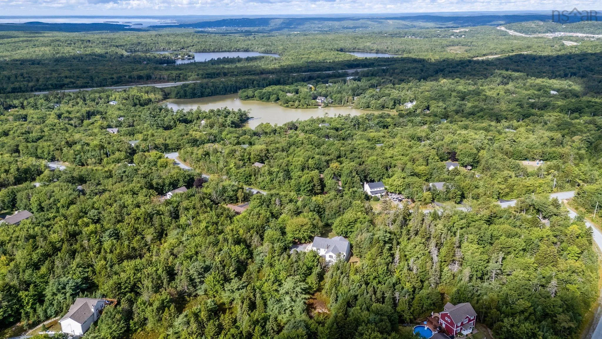 15 Bingham Drive, Stillwater, NS B3Z 1M4, 6 Bedrooms Bedrooms, ,3 BathroomsBathrooms,Residential,For Sale,Bingham,202522607