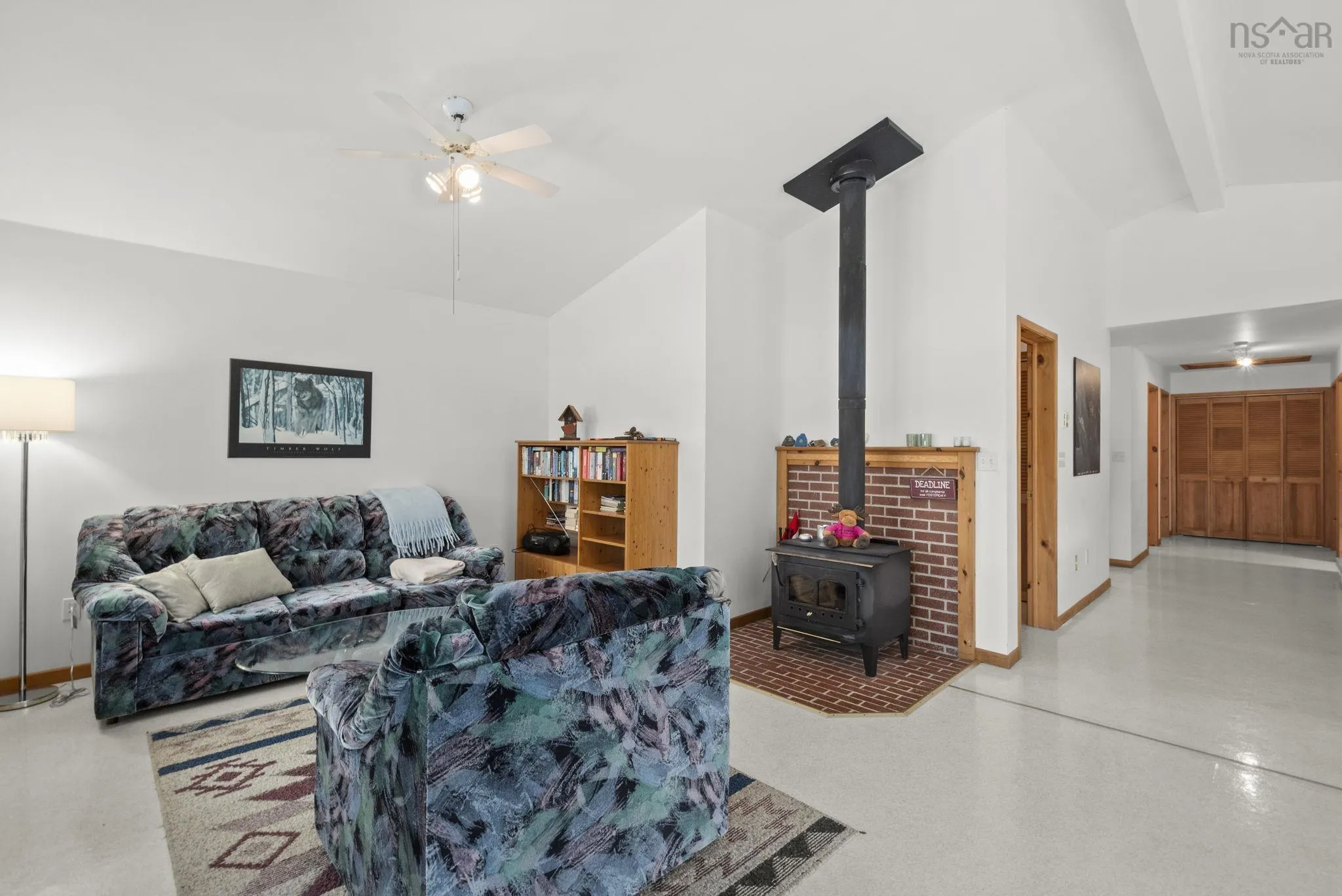 376 Lakefront Drive, Chelsea, NS B4V 7M9, 4 Bedrooms Bedrooms, ,1 BathroomBathrooms,Residential,For Sale,Lakefront,202519566