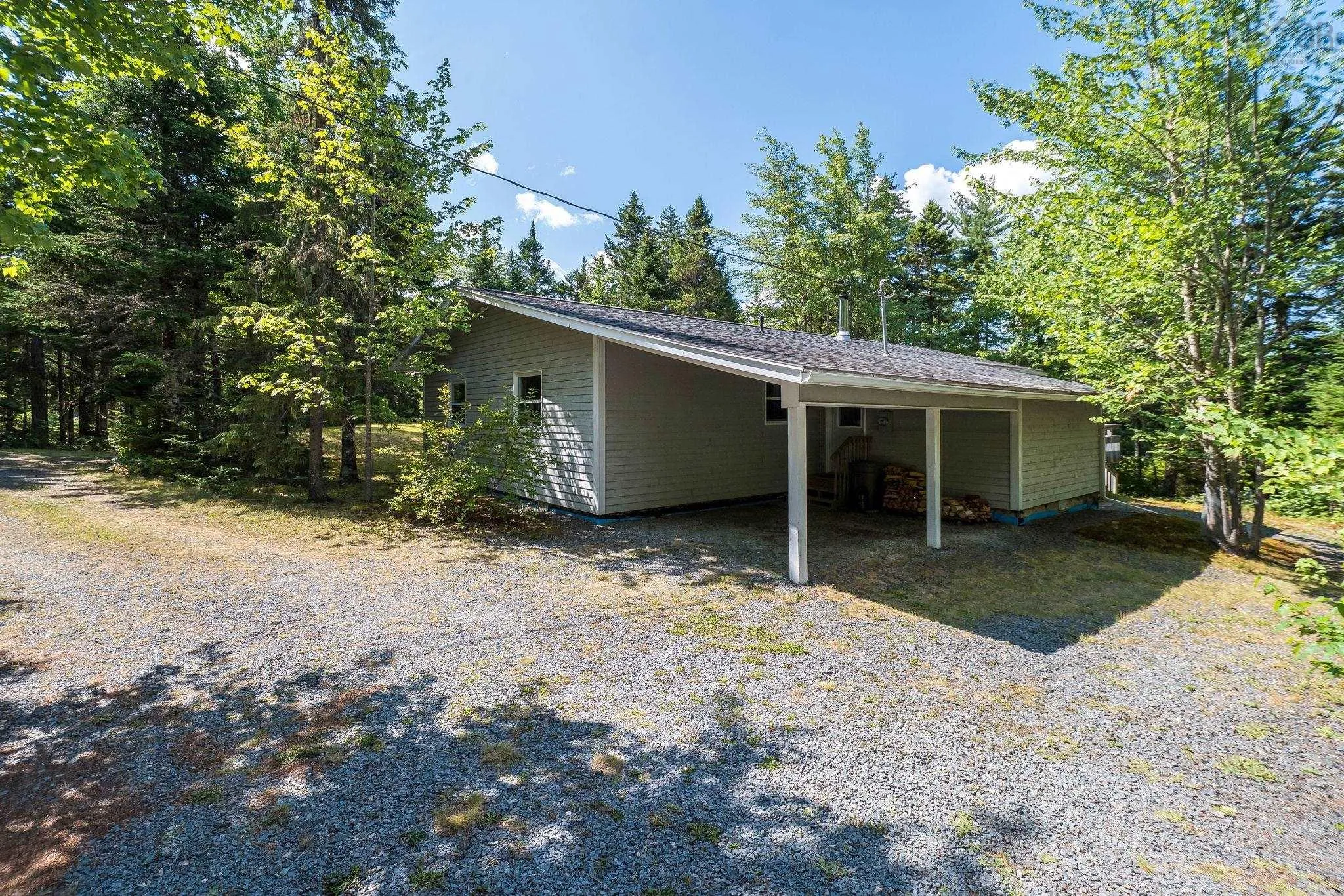 376 Lakefront Drive, Chelsea, NS B4V 7M9, 4 Bedrooms Bedrooms, ,1 BathroomBathrooms,Residential,For Sale,Lakefront,202519566