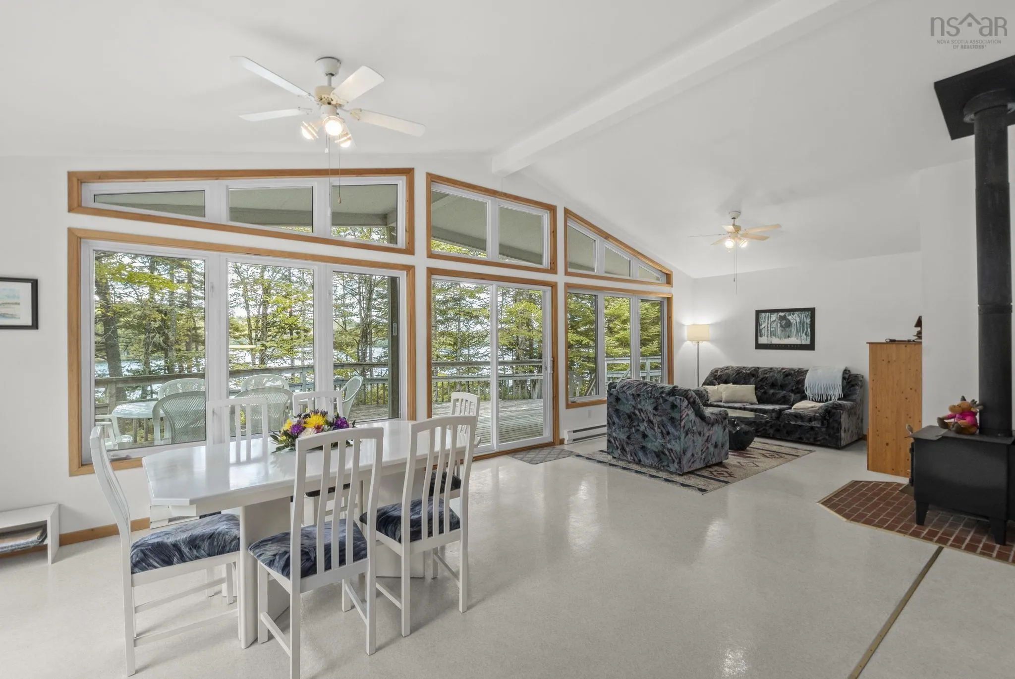 376 Lakefront Drive, Chelsea, NS B4V 7M9, 4 Bedrooms Bedrooms, ,1 BathroomBathrooms,Residential,For Sale,Lakefront,202519566