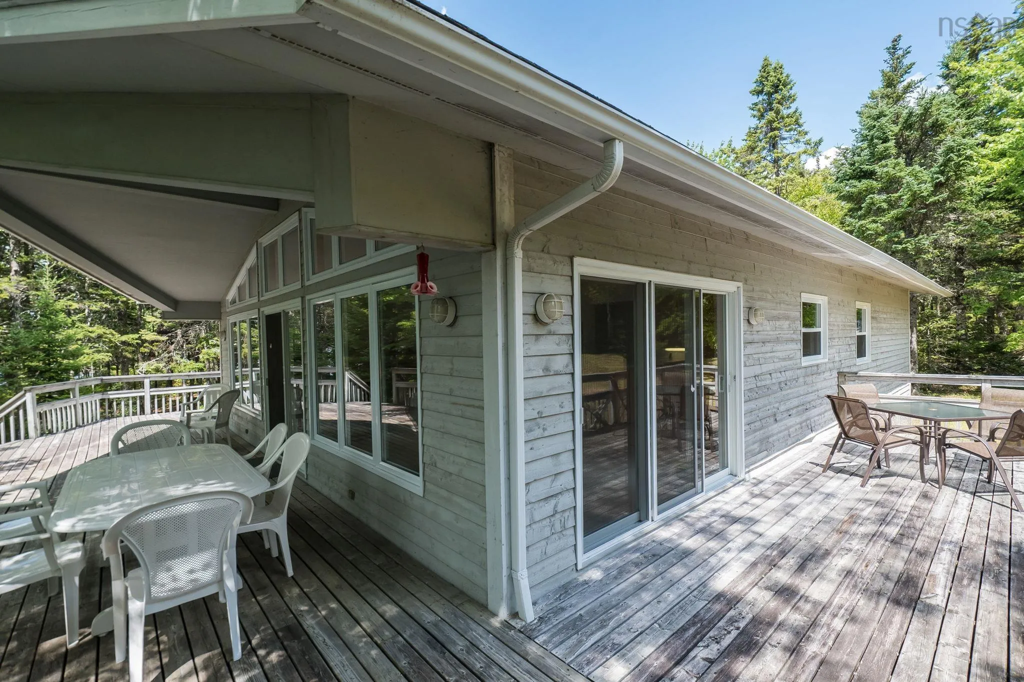 376 Lakefront Drive, Chelsea, NS B4V 7M9, 4 Bedrooms Bedrooms, ,1 BathroomBathrooms,Residential,For Sale,Lakefront,202519566