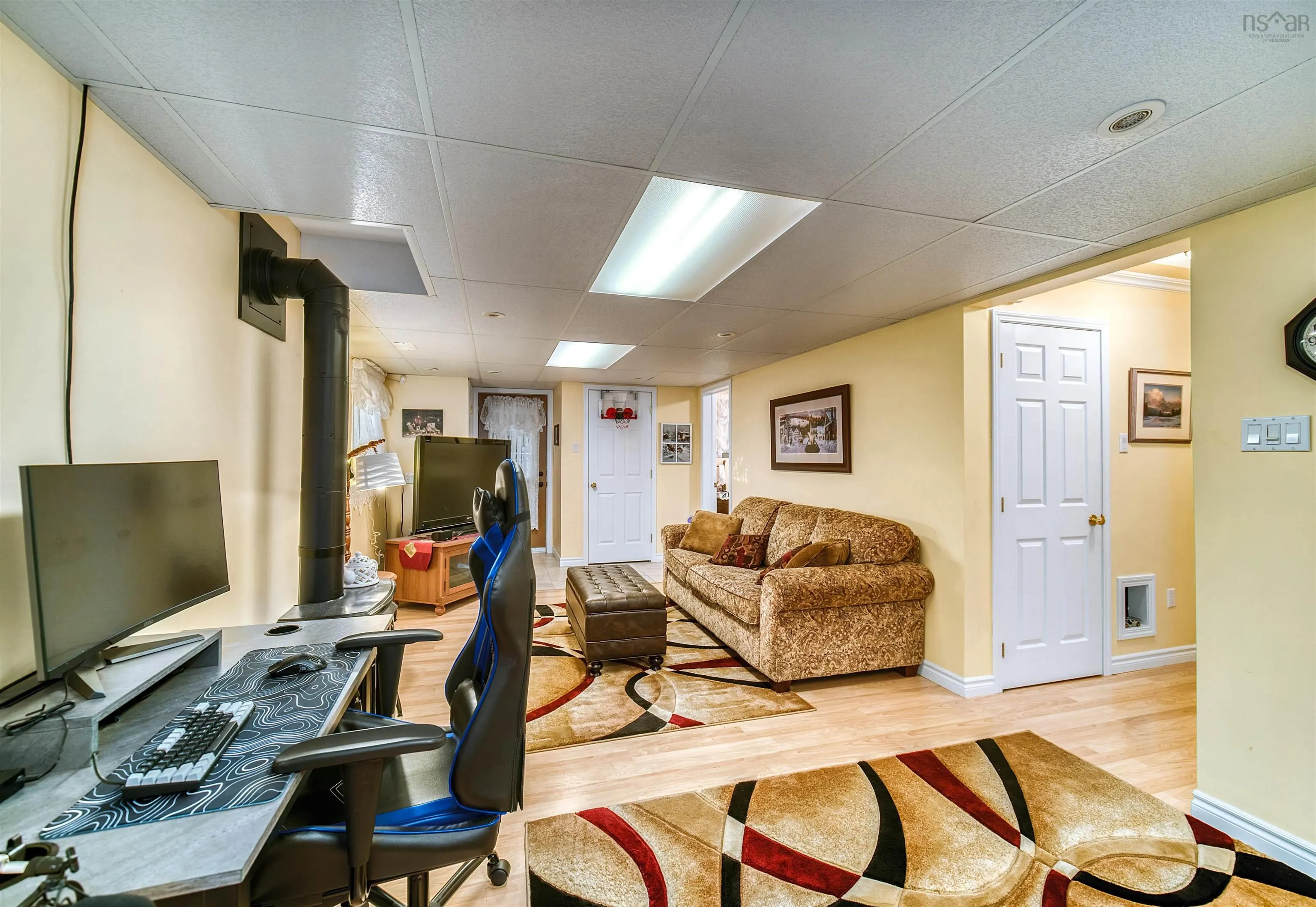 20 Perry Court, Fall River Ns B2t 1a4, 3 Bedrooms Bedrooms, ,4 BathroomsBathrooms,Residential,For Sale,Perry,202503401