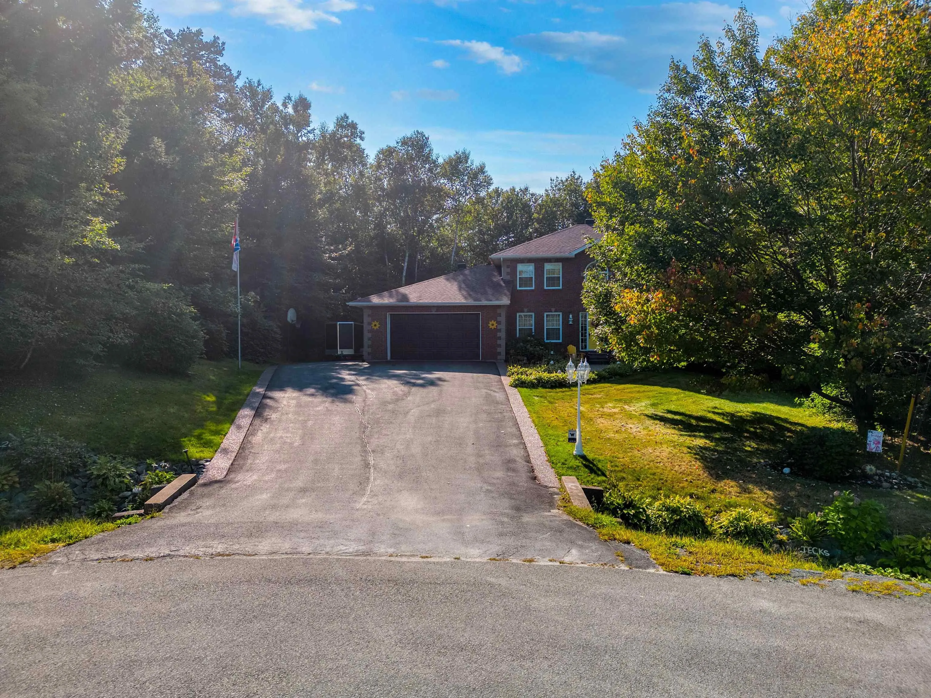 20 Perry Court, Fall River Ns B2t 1a4, 3 Bedrooms Bedrooms, ,4 BathroomsBathrooms,Residential,For Sale,Perry,202503401