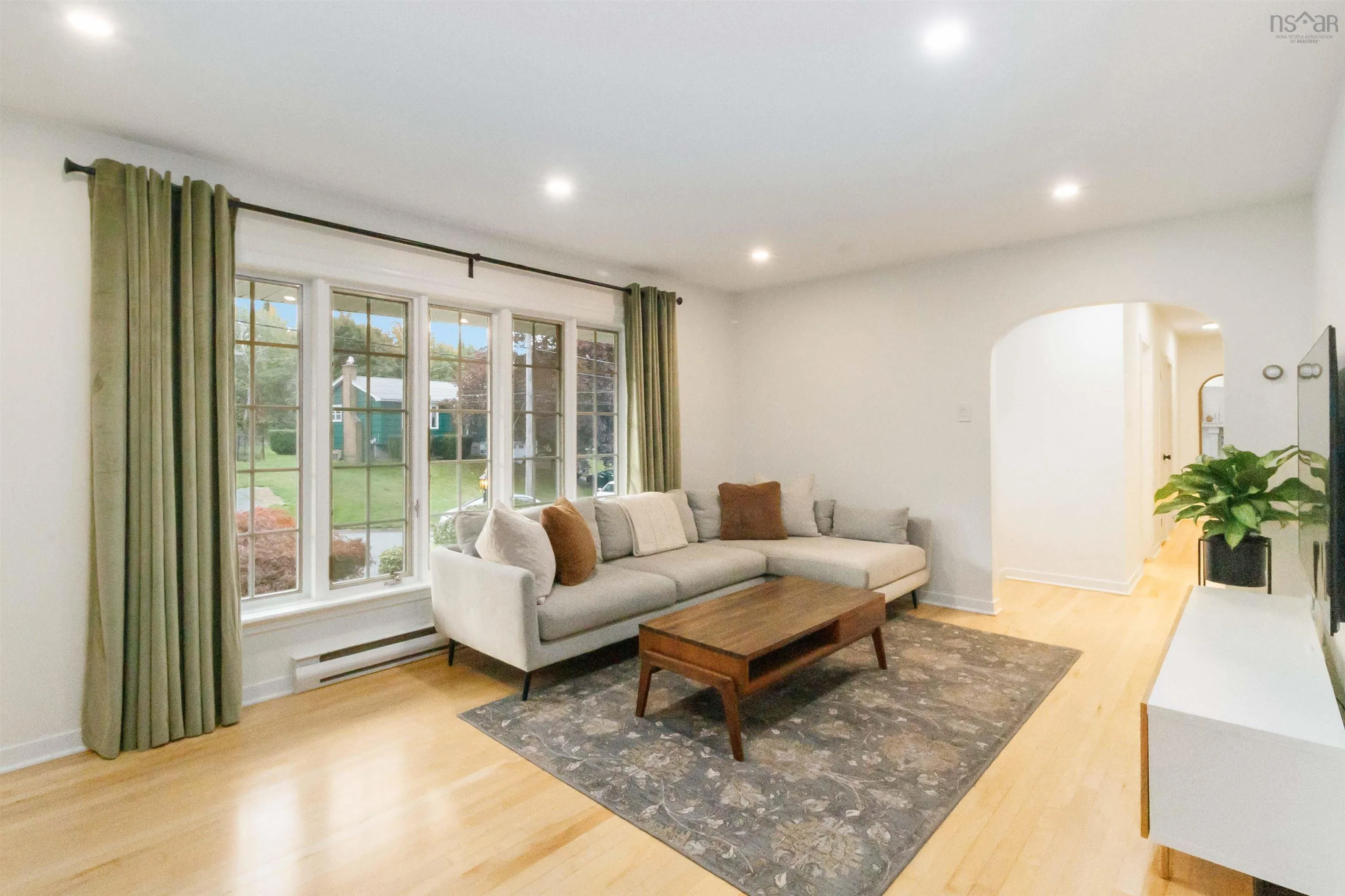 1 Brannon Drive, Dartmouth, NS B3A 3W7, 4 Bedrooms Bedrooms, ,2 BathroomsBathrooms,Residential,For Sale,Brannon,202524834