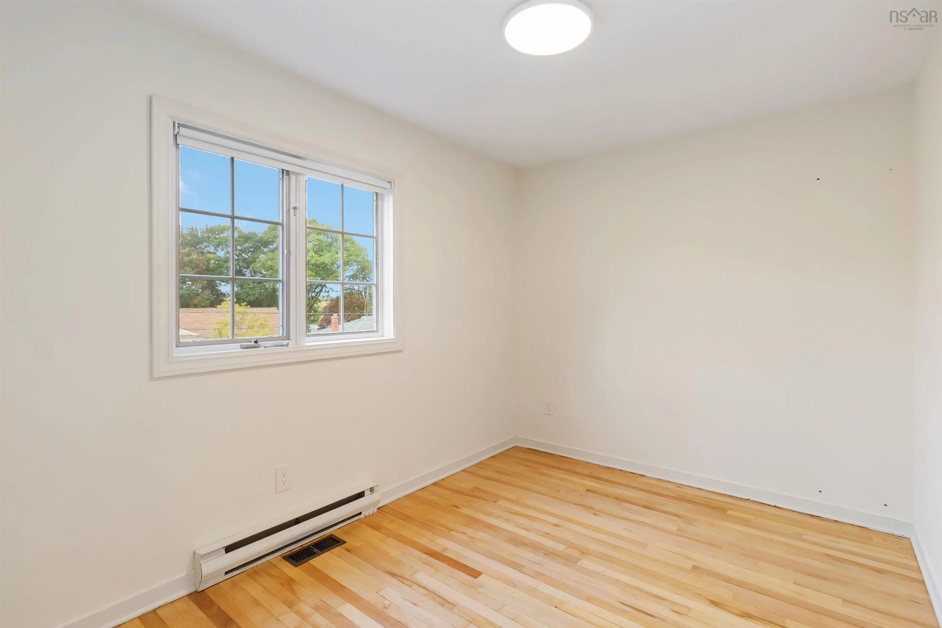 1 Brannon Drive, Dartmouth, NS B3A 3W7, 4 Bedrooms Bedrooms, ,2 BathroomsBathrooms,Residential,For Sale,Brannon,202524834