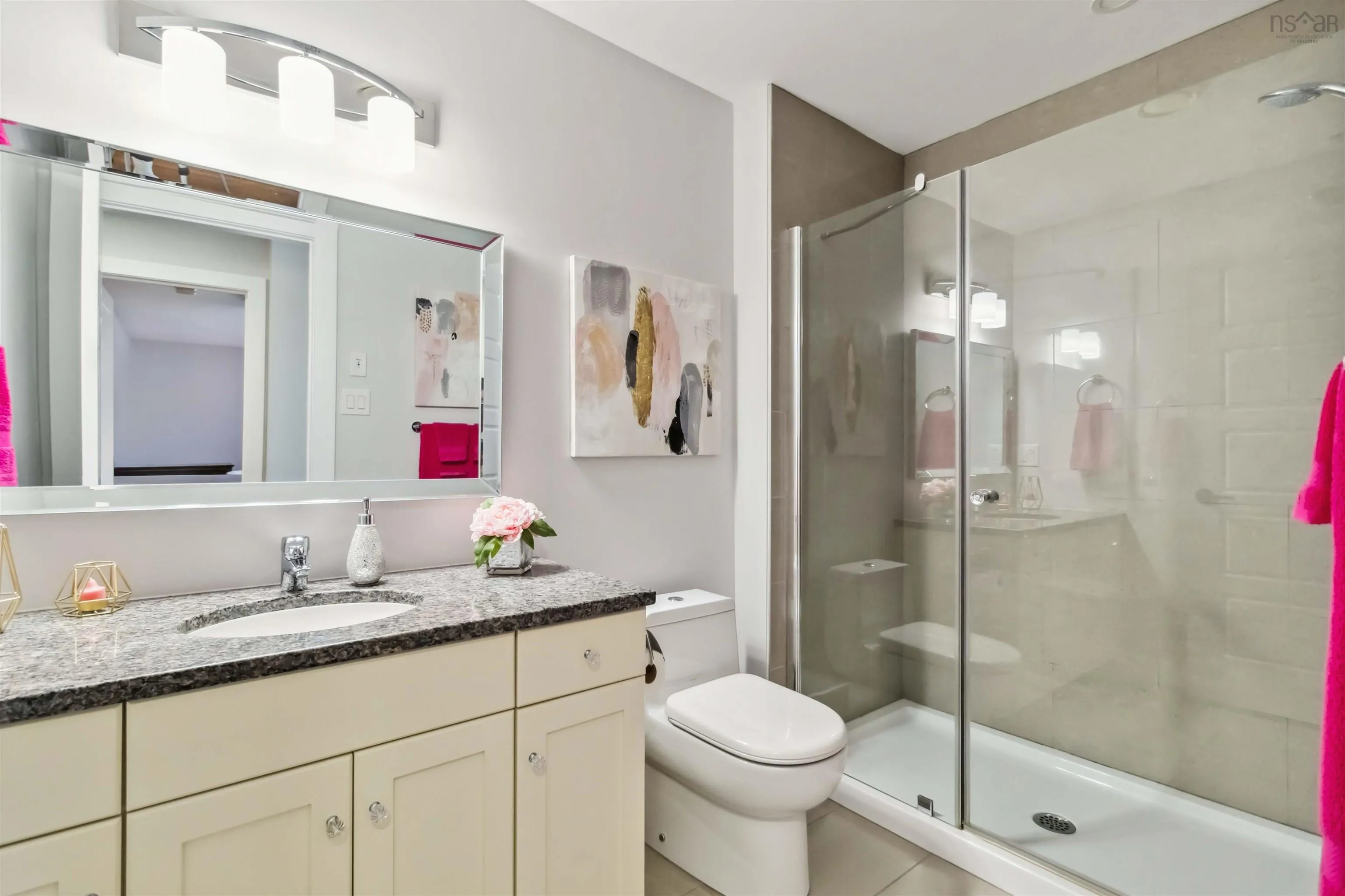 31 Kings Wharf Place, Dartmouth, NS B2Y 0C1, 2 Bedrooms Bedrooms, ,2 BathroomsBathrooms,Residential,For Sale,Kings Wharf Place,202511028