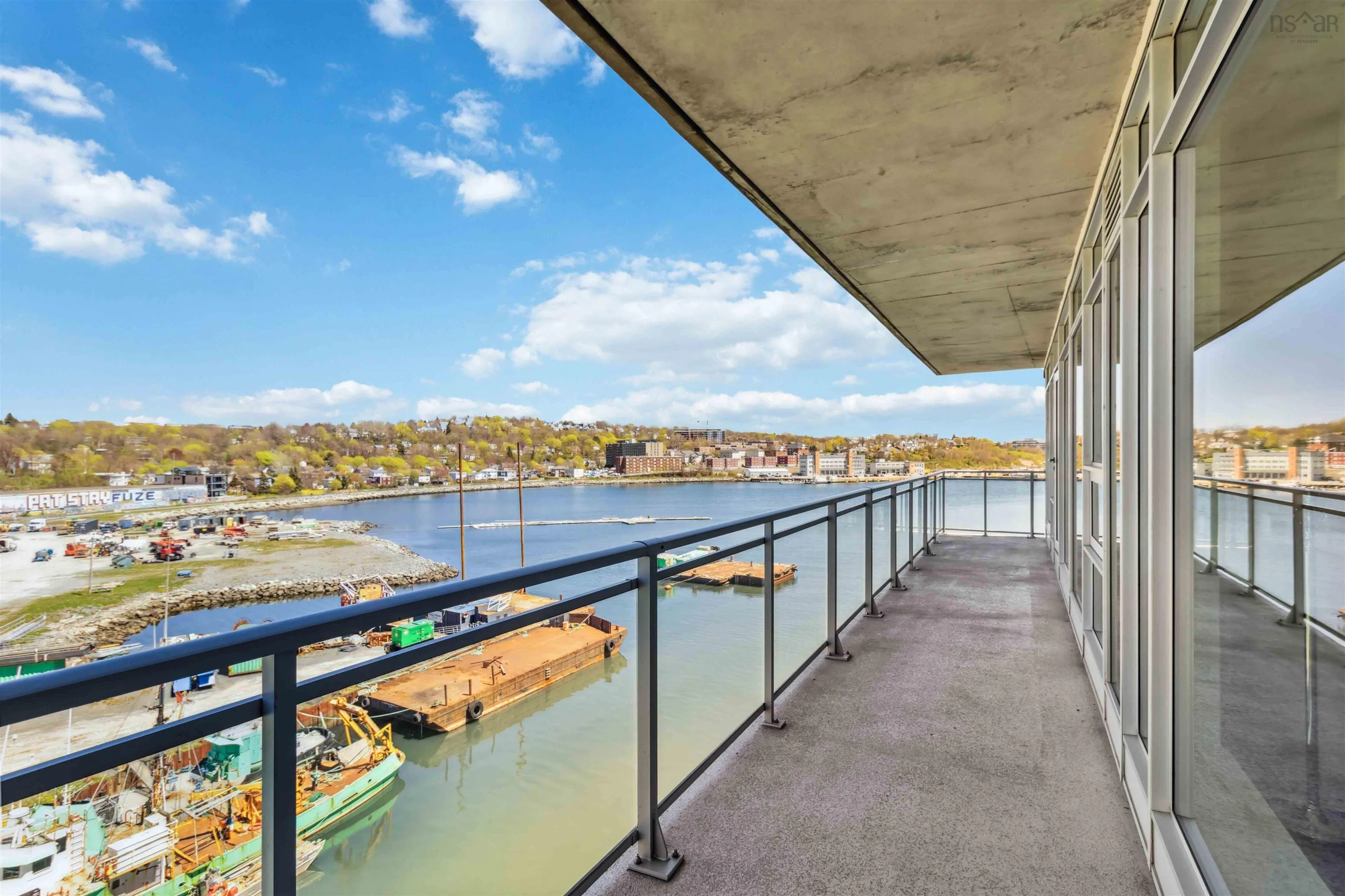 31 Kings Wharf Place, Dartmouth, NS B2Y 0C1, 2 Bedrooms Bedrooms, ,2 BathroomsBathrooms,Residential,For Sale,Kings Wharf Place,202511028