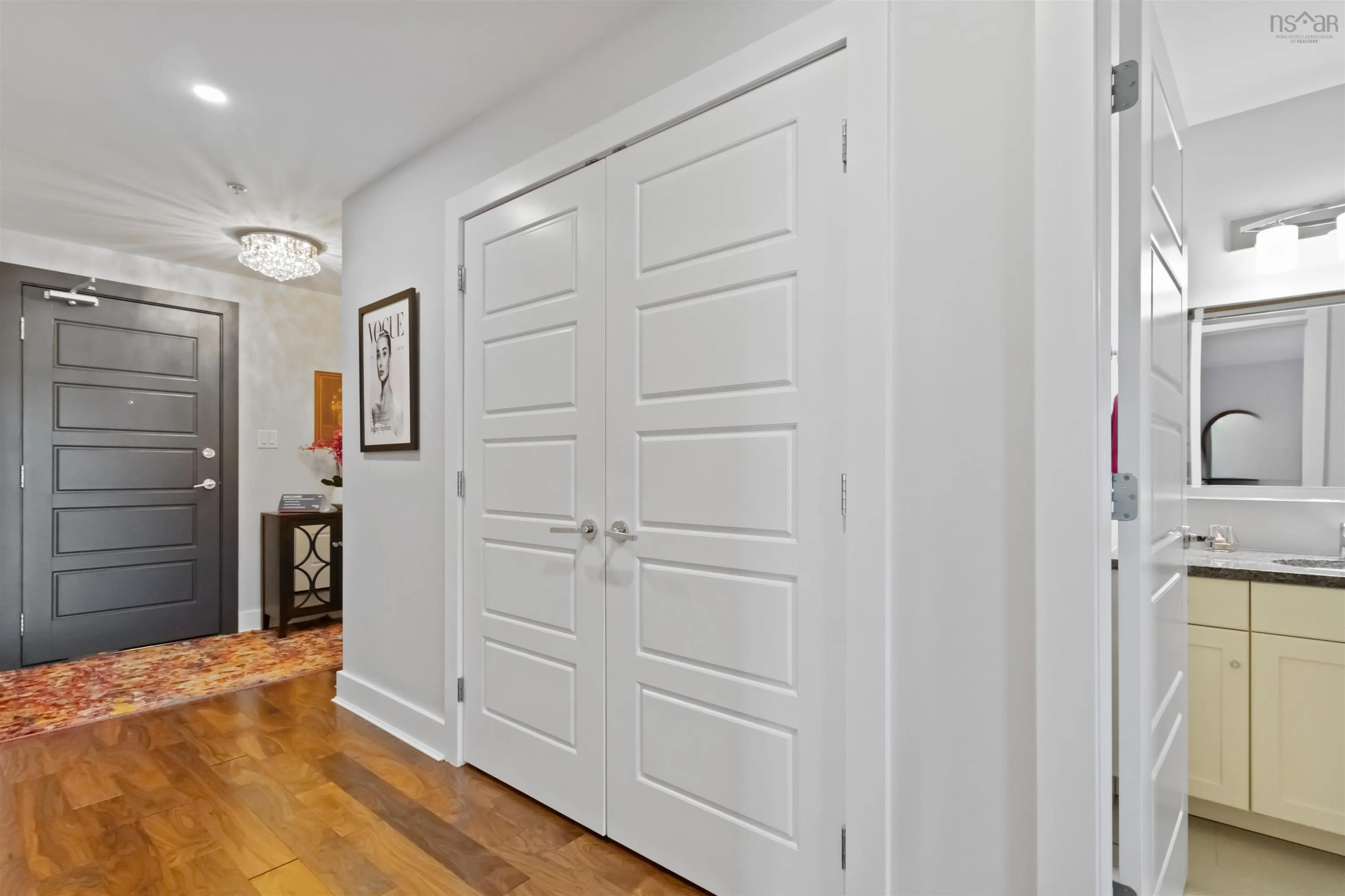 31 Kings Wharf Place, Dartmouth, NS B2Y 0C1, 2 Bedrooms Bedrooms, ,2 BathroomsBathrooms,Residential,For Sale,Kings Wharf Place,202511028