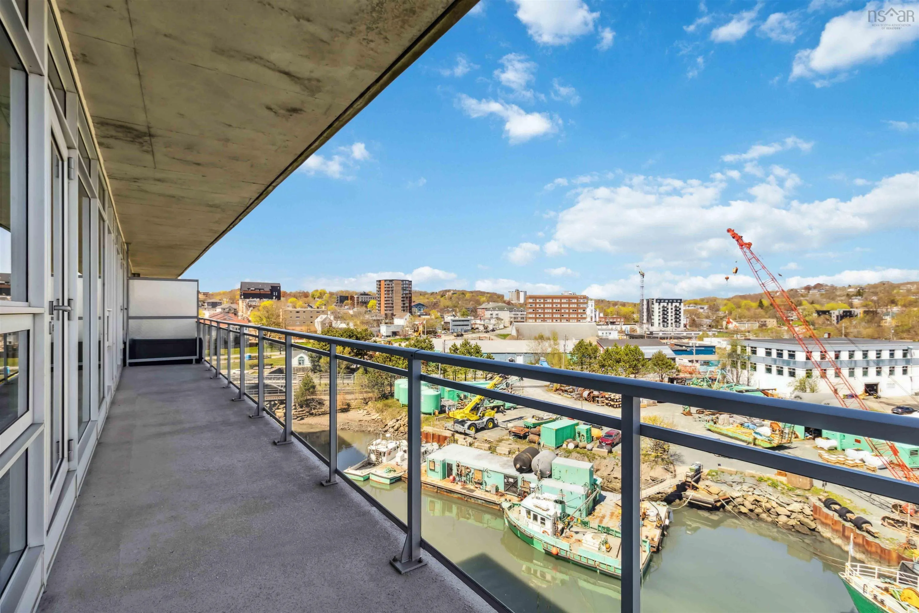 31 Kings Wharf Place, Dartmouth, NS B2Y 0C1, 2 Bedrooms Bedrooms, ,2 BathroomsBathrooms,Residential,For Sale,Kings Wharf Place,202511028