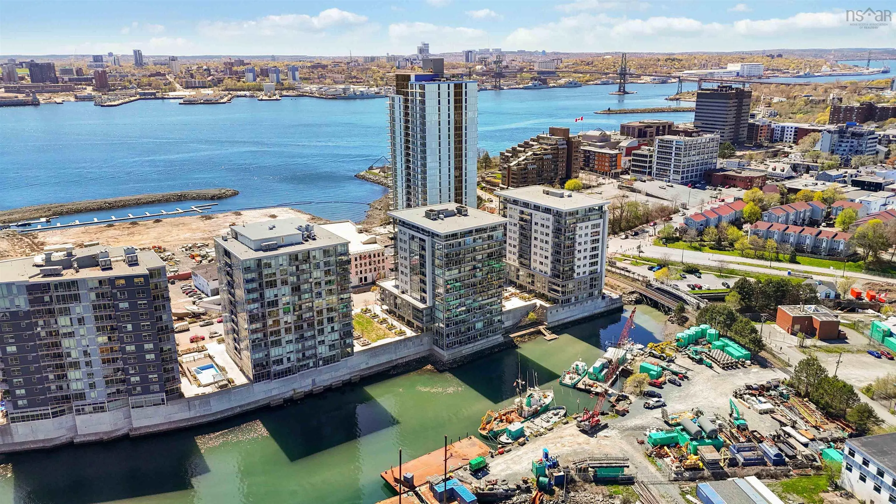 31 Kings Wharf Place, Dartmouth, NS B2Y 0C1, 2 Bedrooms Bedrooms, ,2 BathroomsBathrooms,Residential,For Sale,Kings Wharf Place,202511028