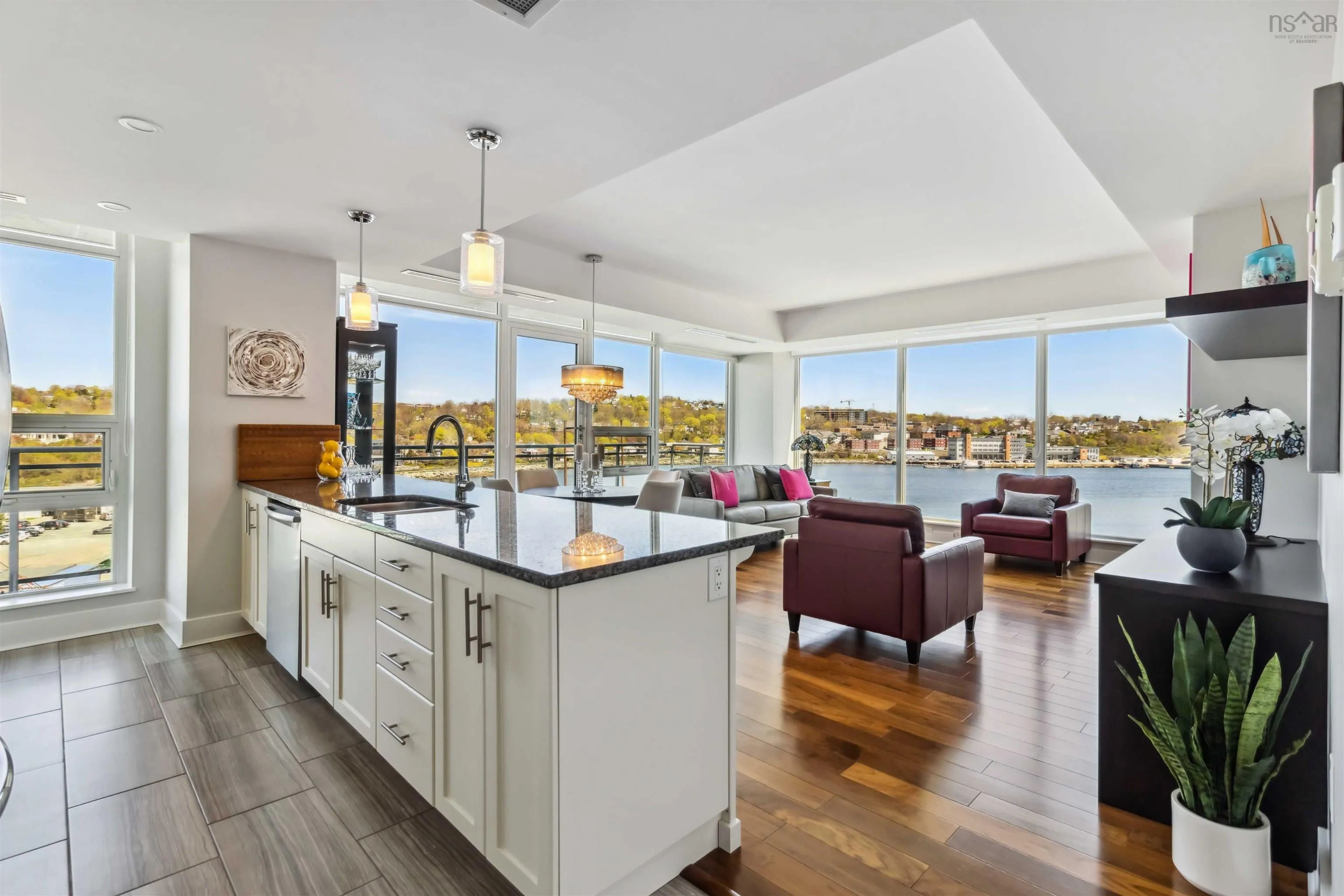31 Kings Wharf Place, Dartmouth, NS B2Y 0C1, 2 Bedrooms Bedrooms, ,2 BathroomsBathrooms,Residential,For Sale,Kings Wharf Place,202511028