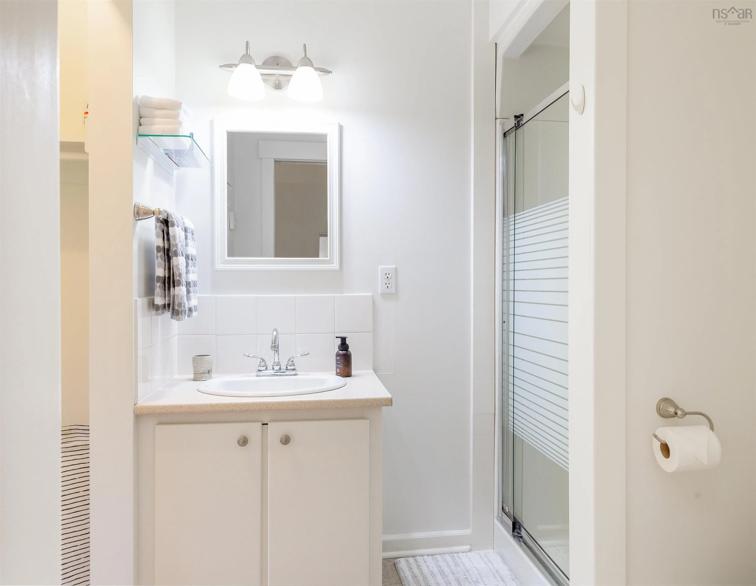 4 Wilson Drive, Chester Ns B0j 1j0, 3 Bedrooms Bedrooms, ,2 BathroomsBathrooms,Residential,For Sale,Wilson,202509376