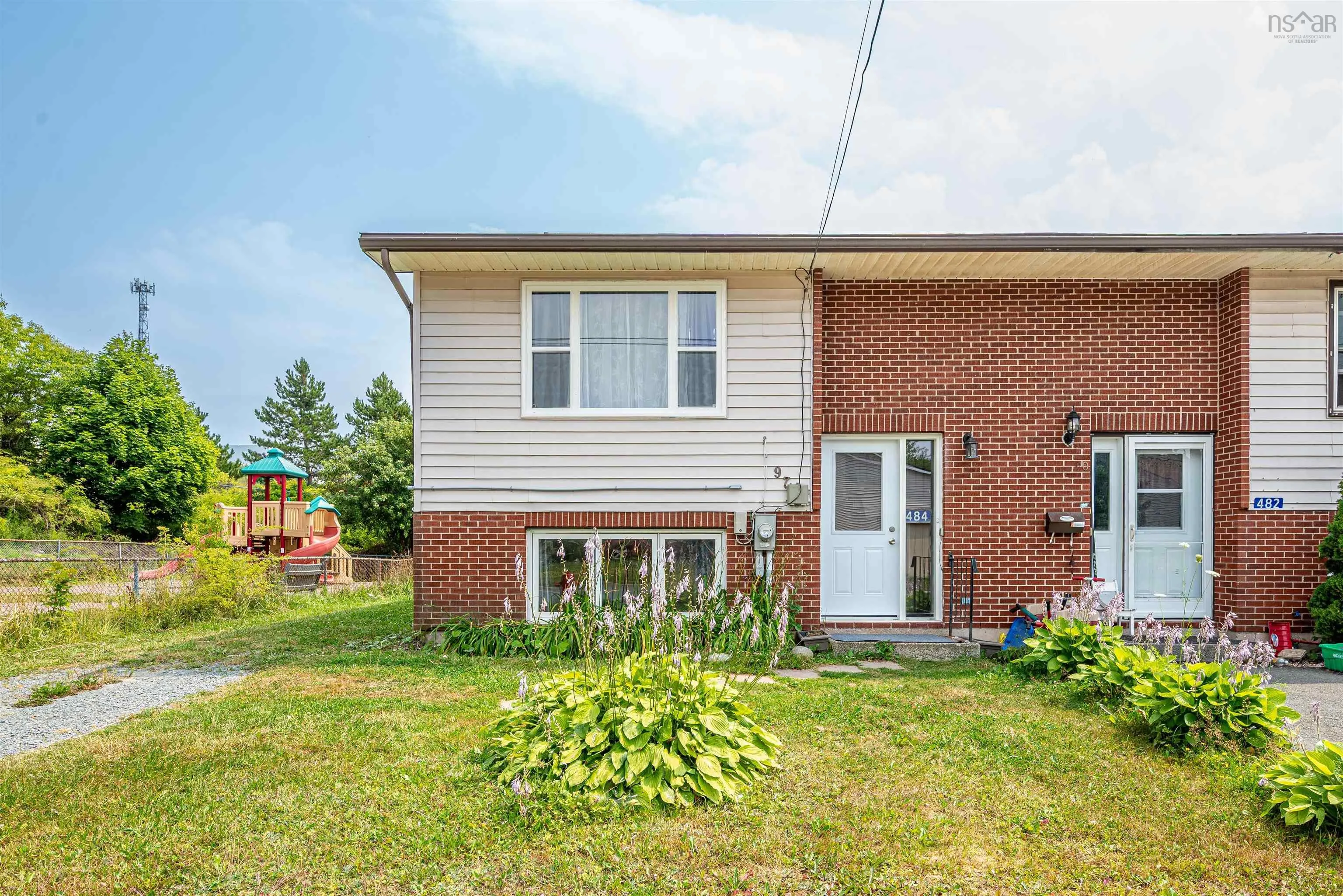 484 Renfrew Street, Dartmouth, NS B2Y 2M5, 3 Bedrooms Bedrooms, ,2 BathroomsBathrooms,Residential,For Sale,Renfrew,202519931
